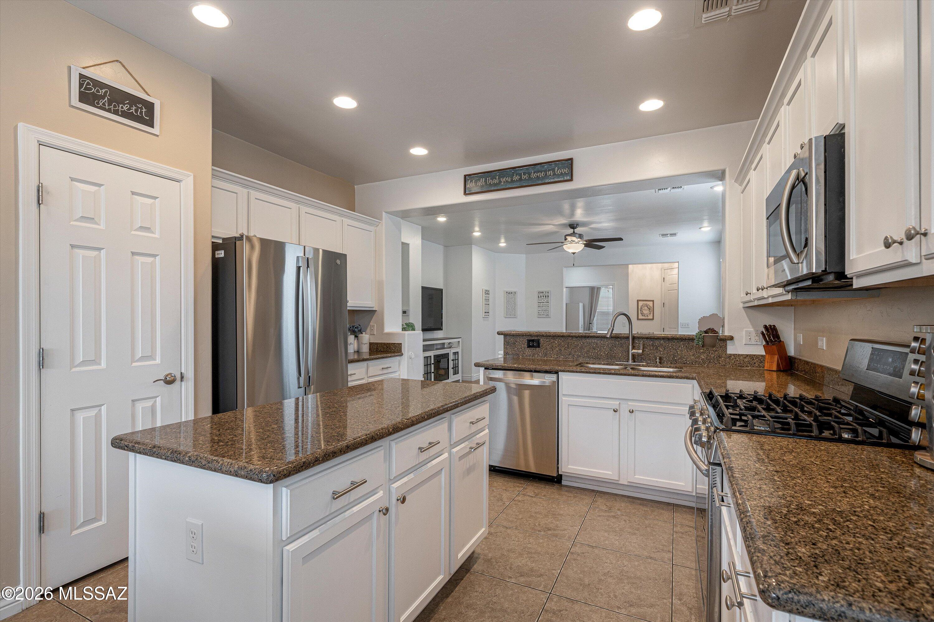 Rancho Del Lago (B37-38) - Residential