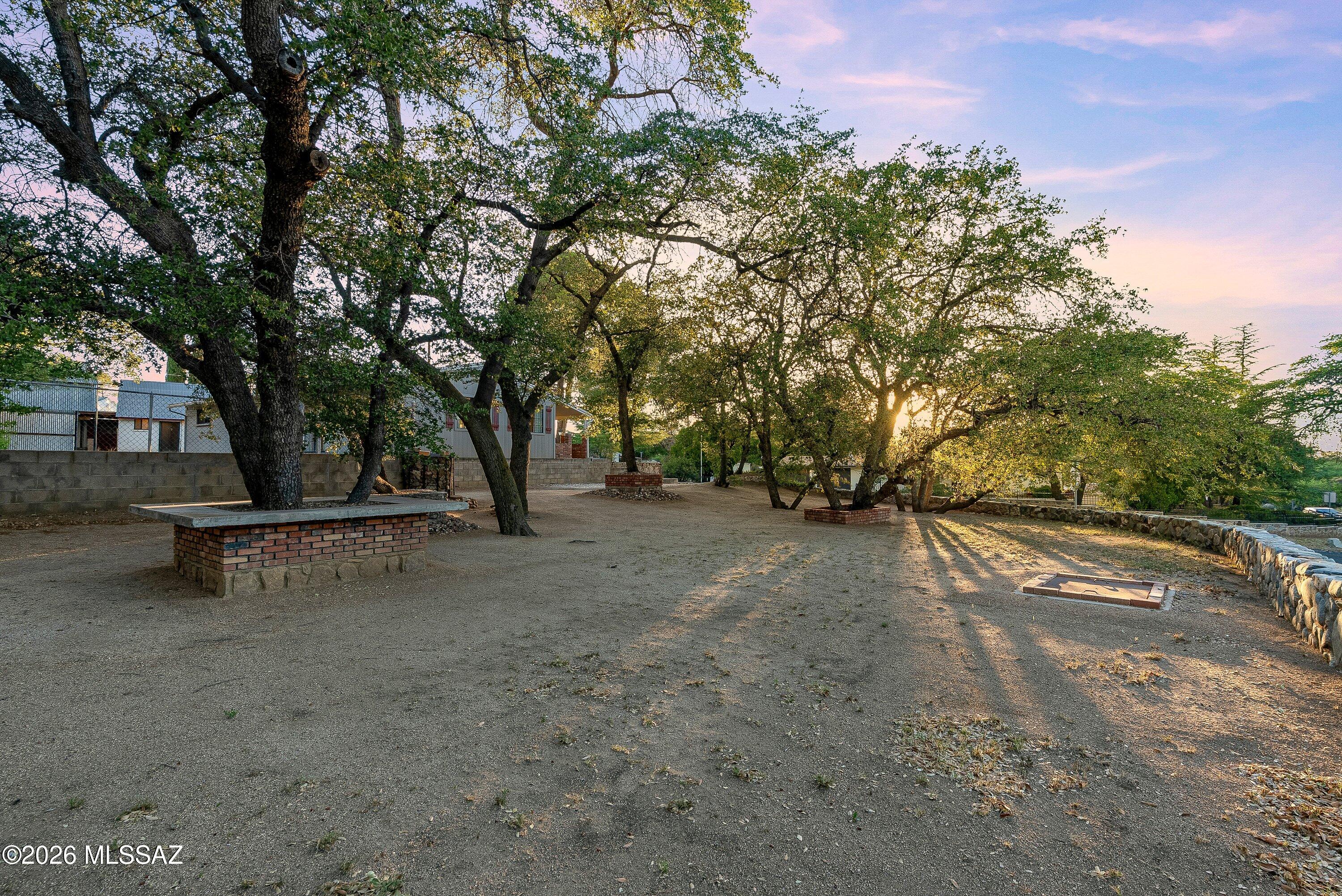 Los Robles Estates - Residential