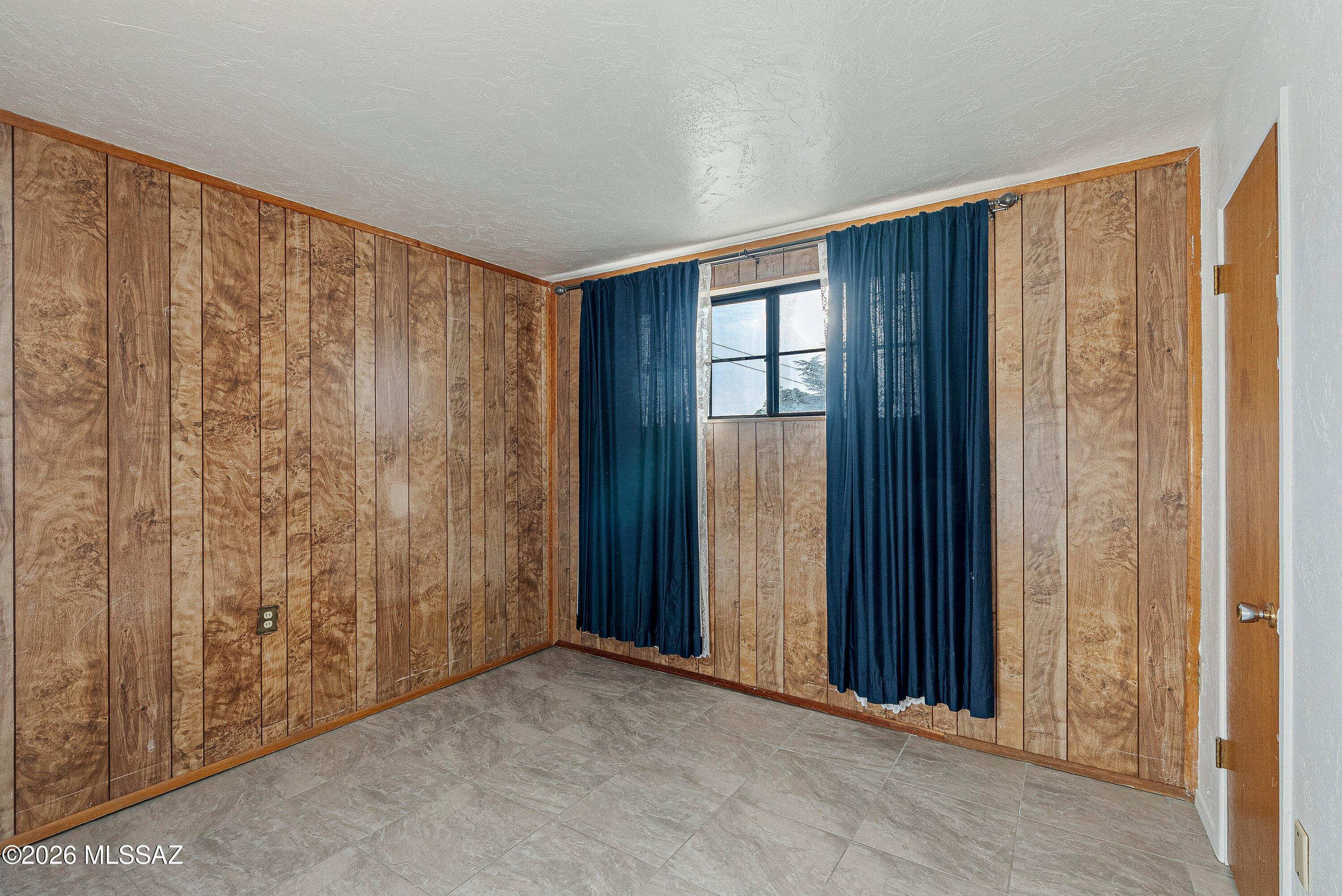 Los Robles Estates - Residential