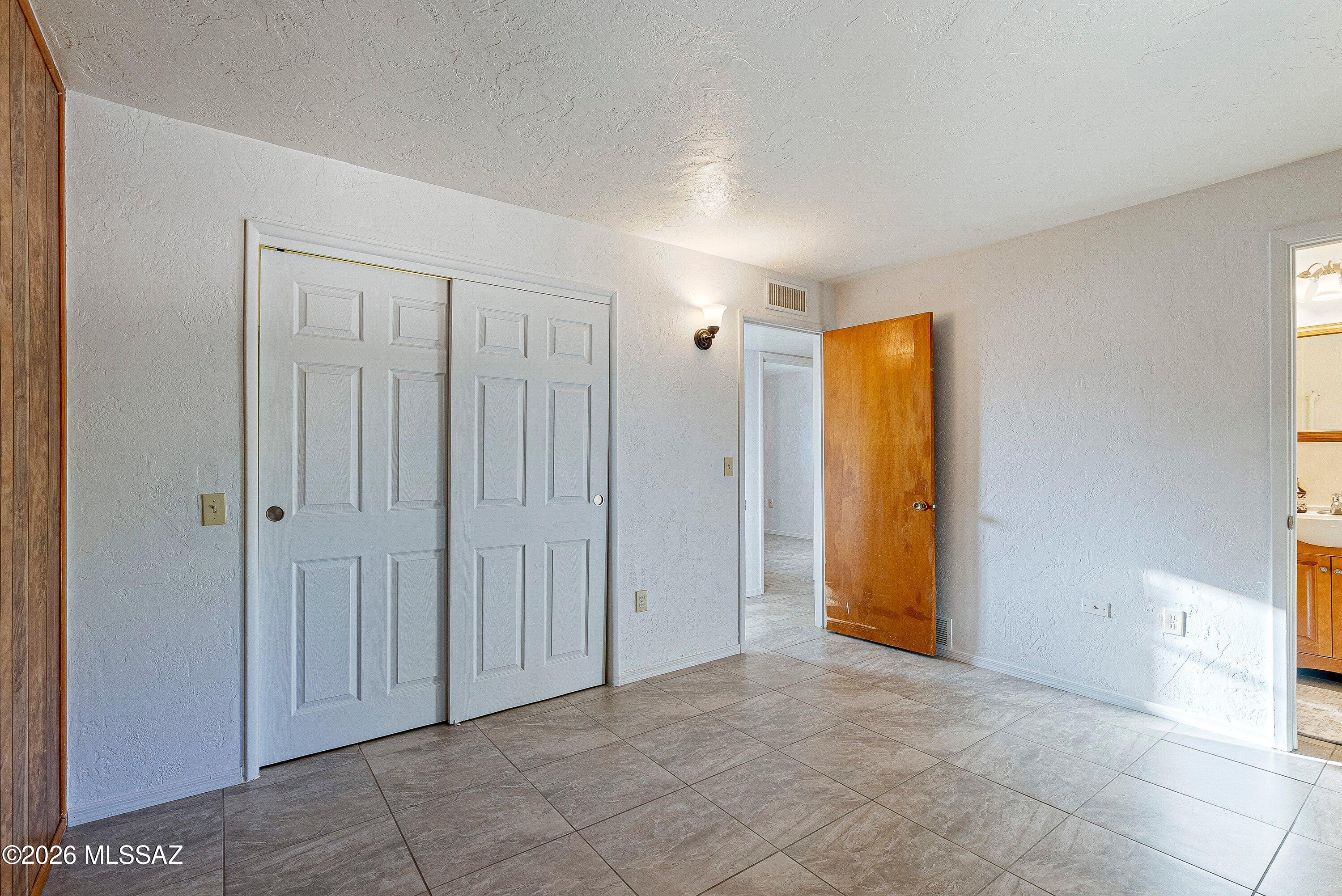 Los Robles Estates - Residential