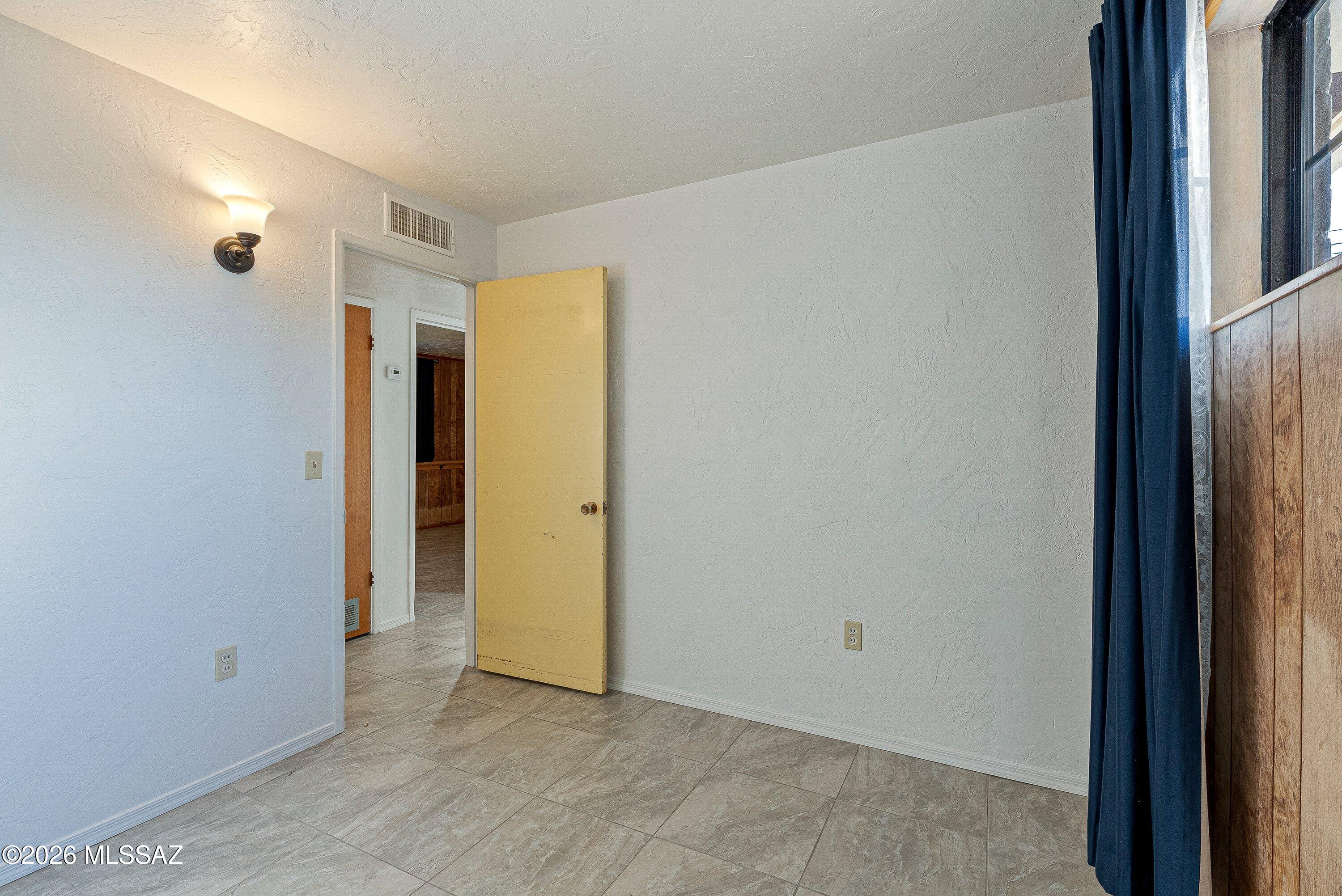 Los Robles Estates - Residential