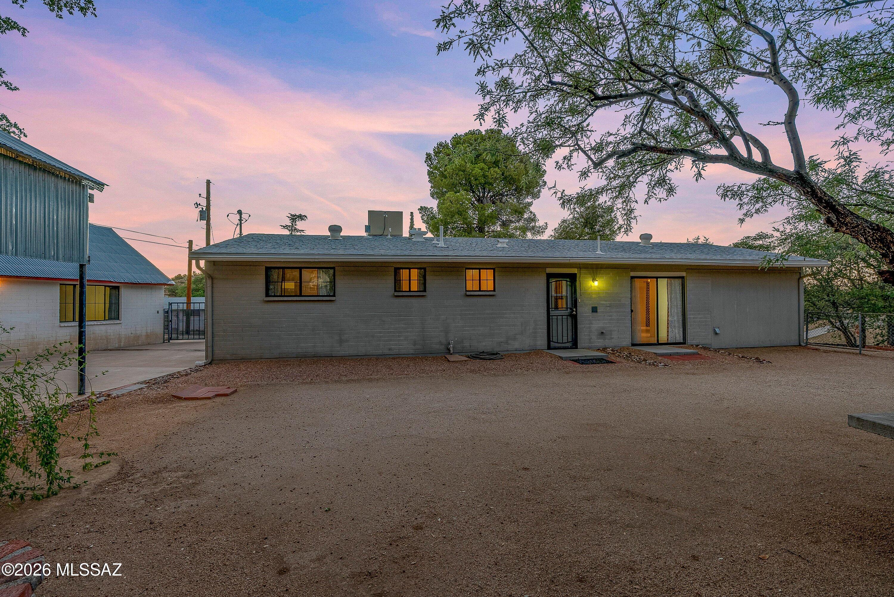 Los Robles Estates - Residential
