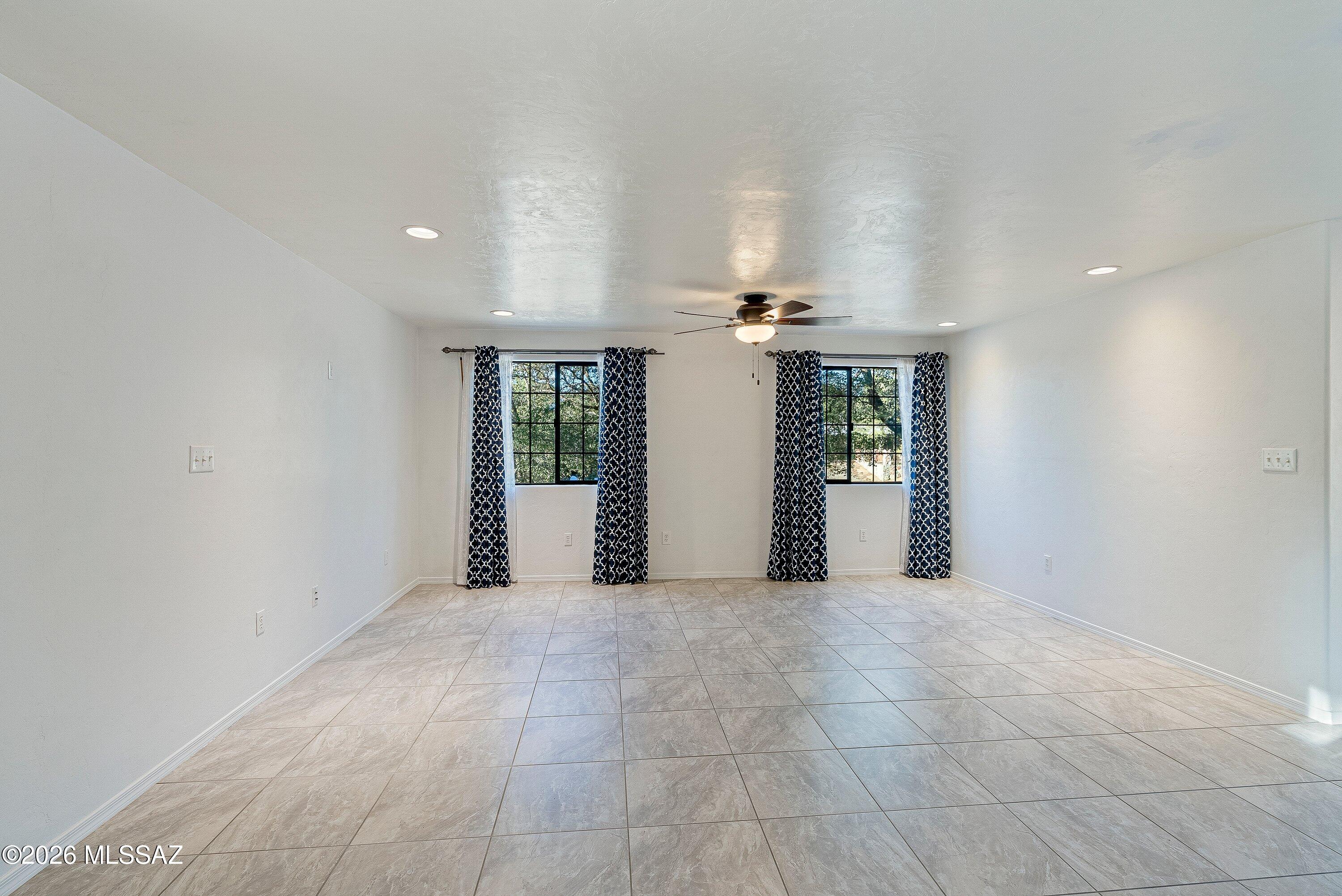 Los Robles Estates - Residential