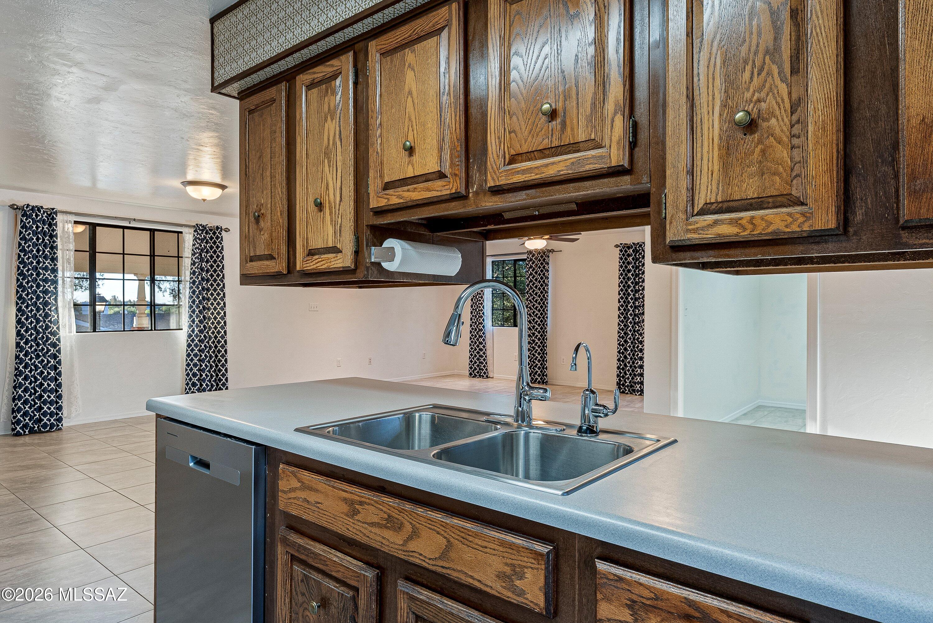 Los Robles Estates - Residential