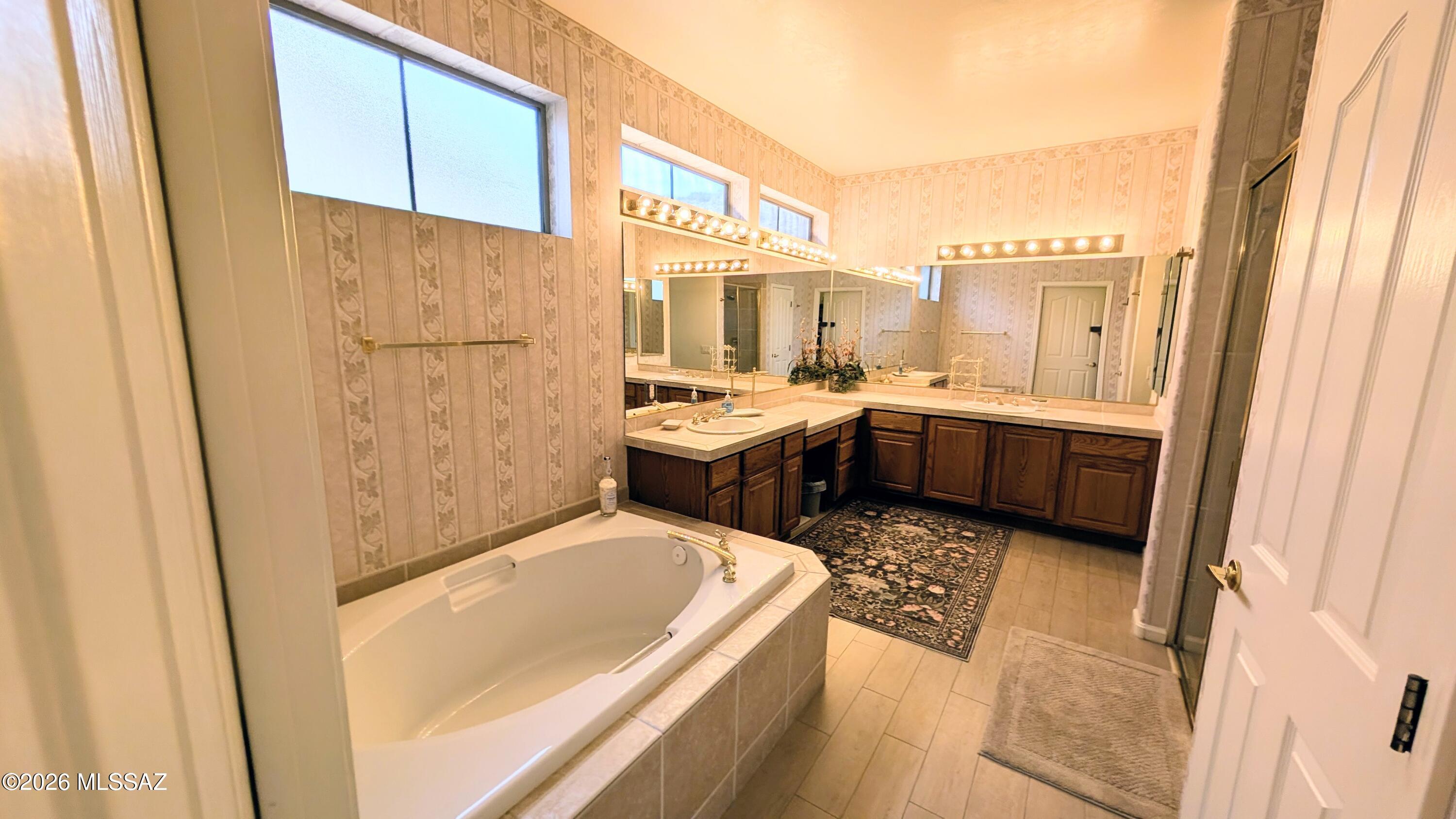 Saddlebrooke - Residential Lease