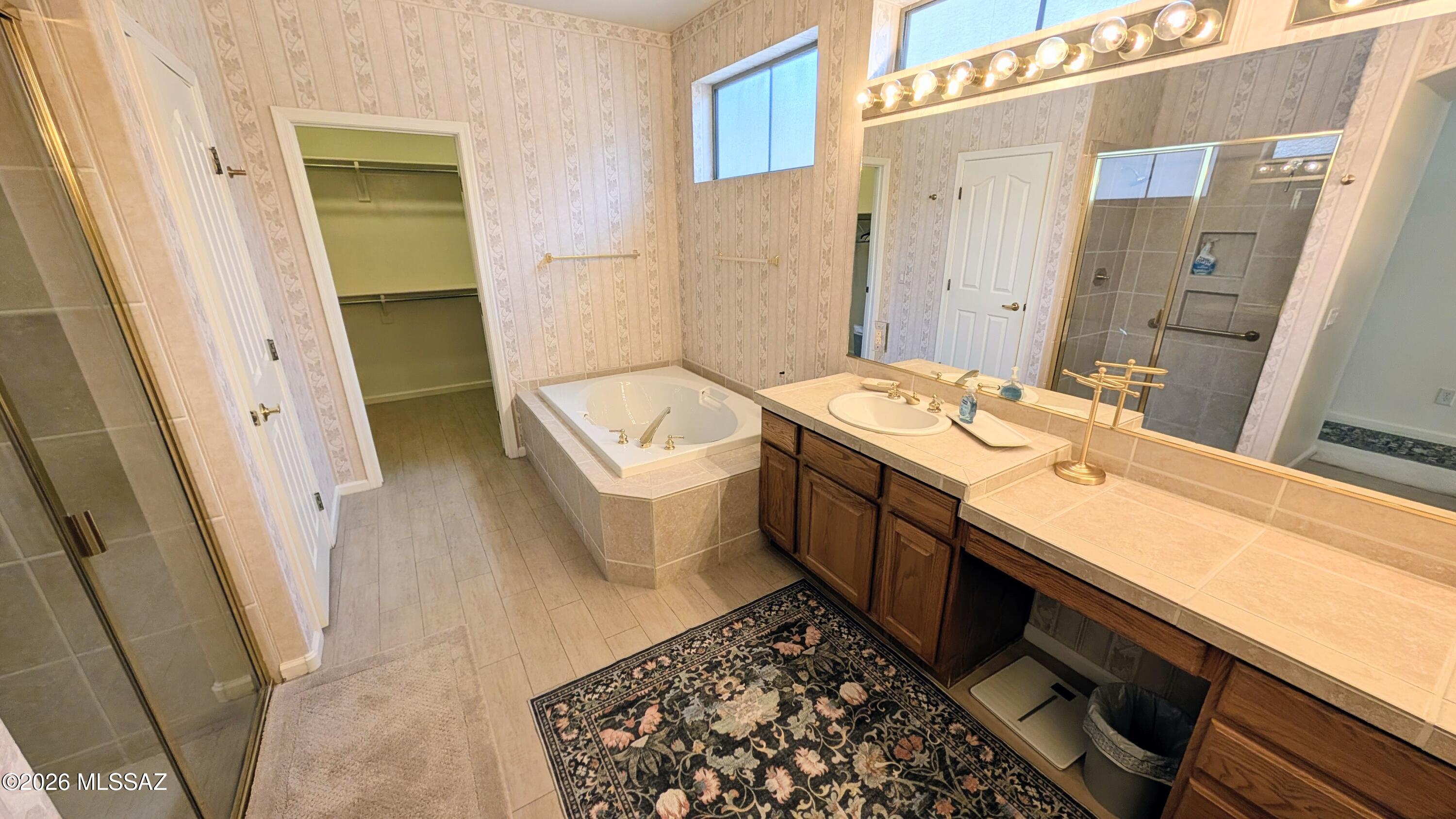 Saddlebrooke - Residential Lease