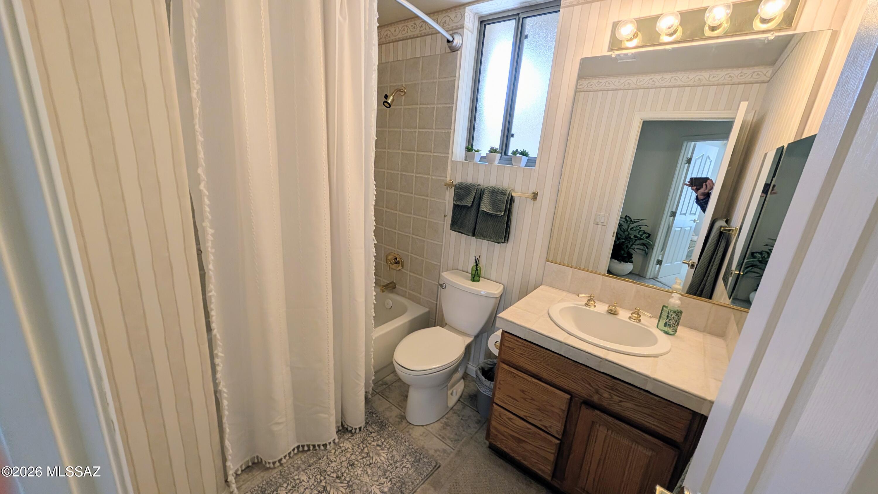 Saddlebrooke - Residential Lease