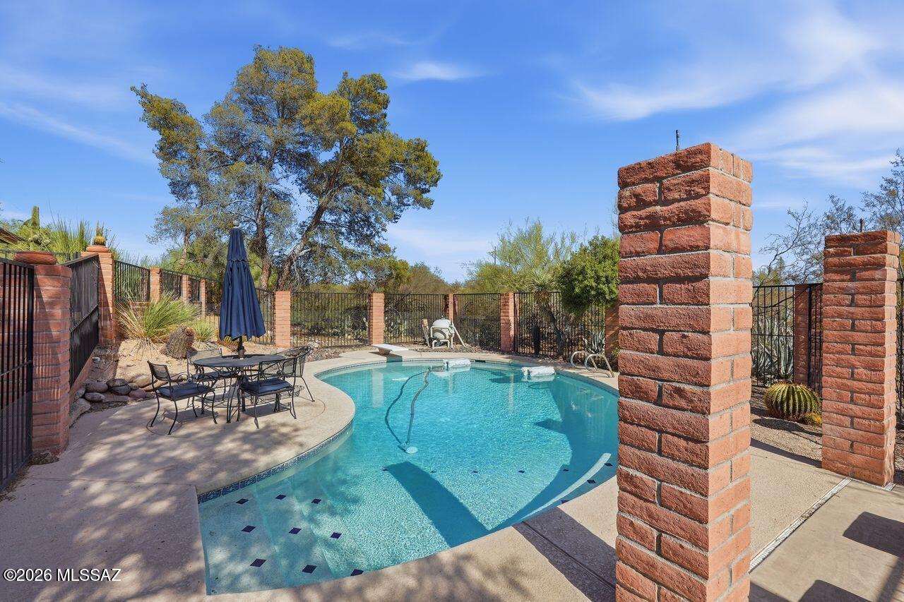 La Canada Foothills (1-75) - Residential