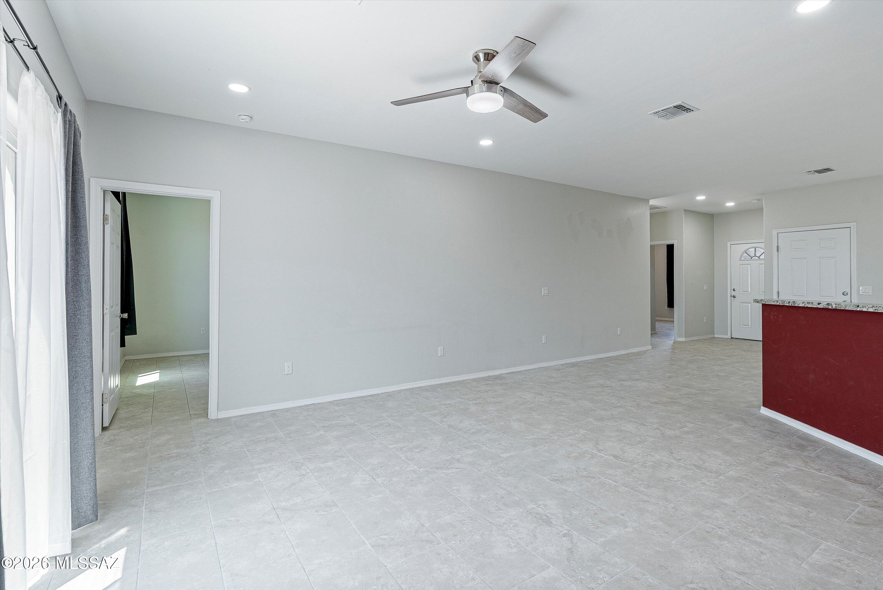 New Tucson Unit NO. 4 (1-203) - Residential