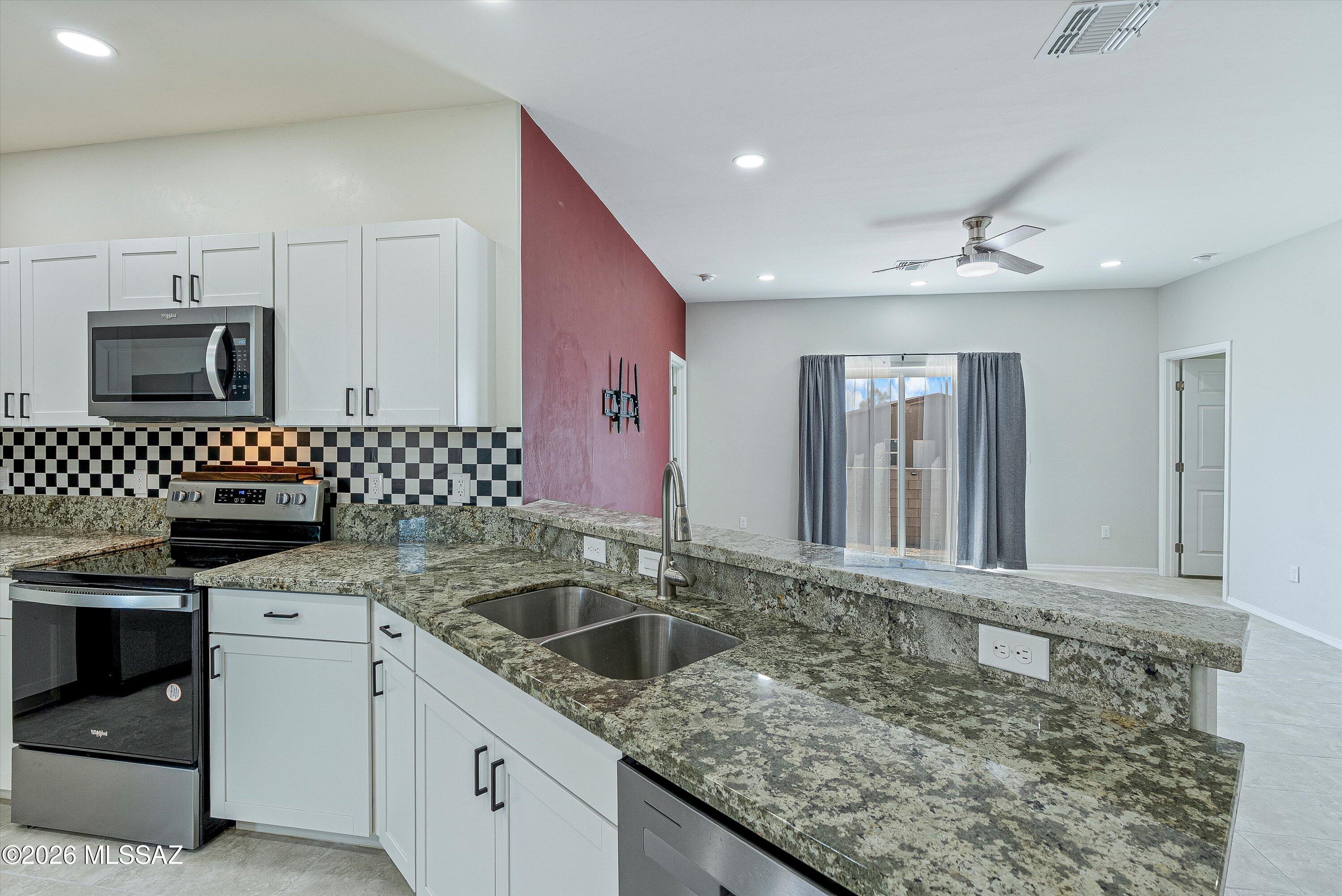 New Tucson Unit NO. 4 (1-203) - Residential