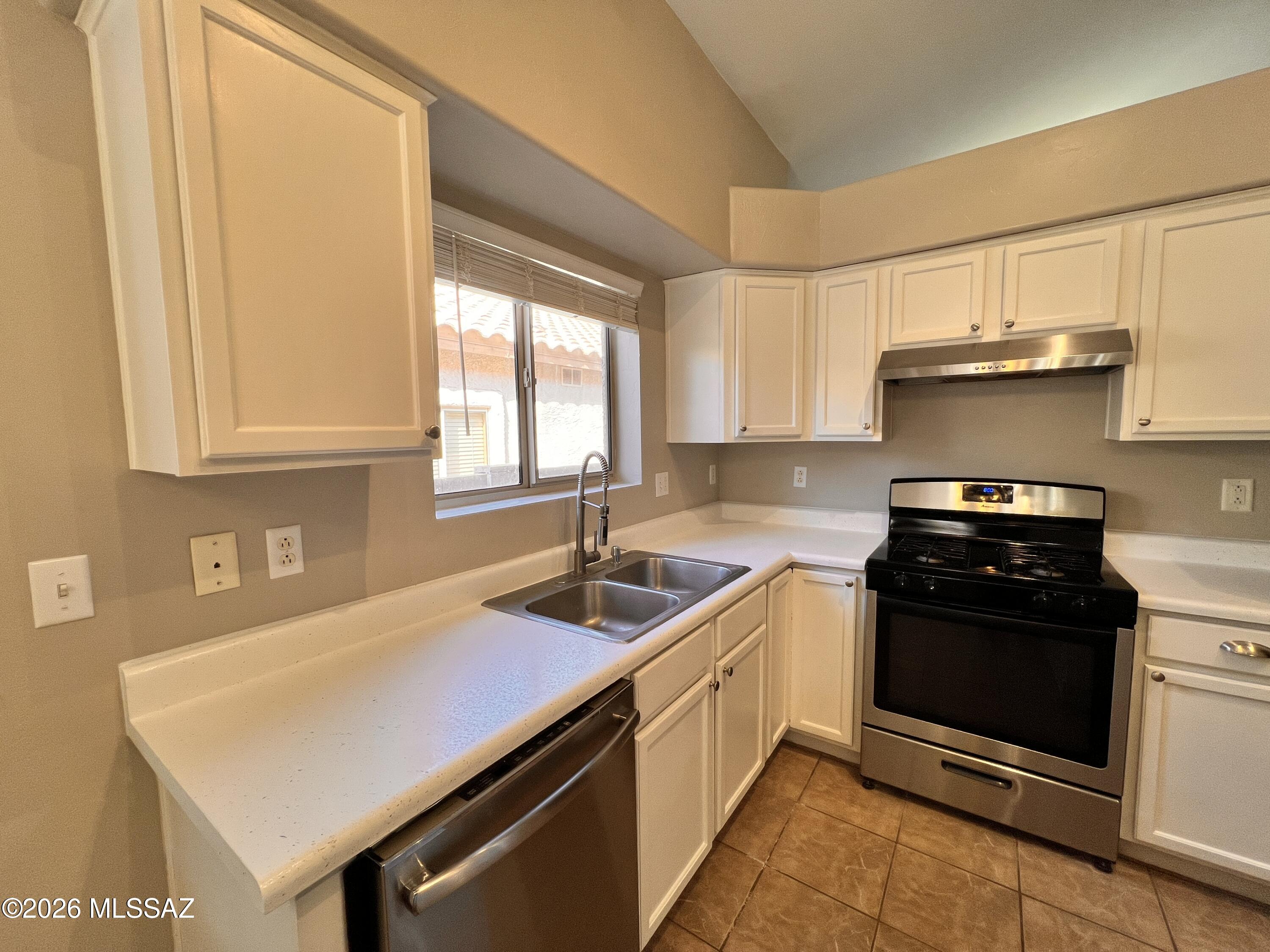 Overlook At Rancho Vistoso (The) - Residential Lease