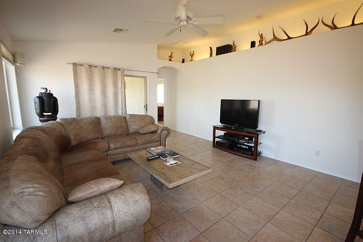 Bluffs (The) 2 - Residential Lease