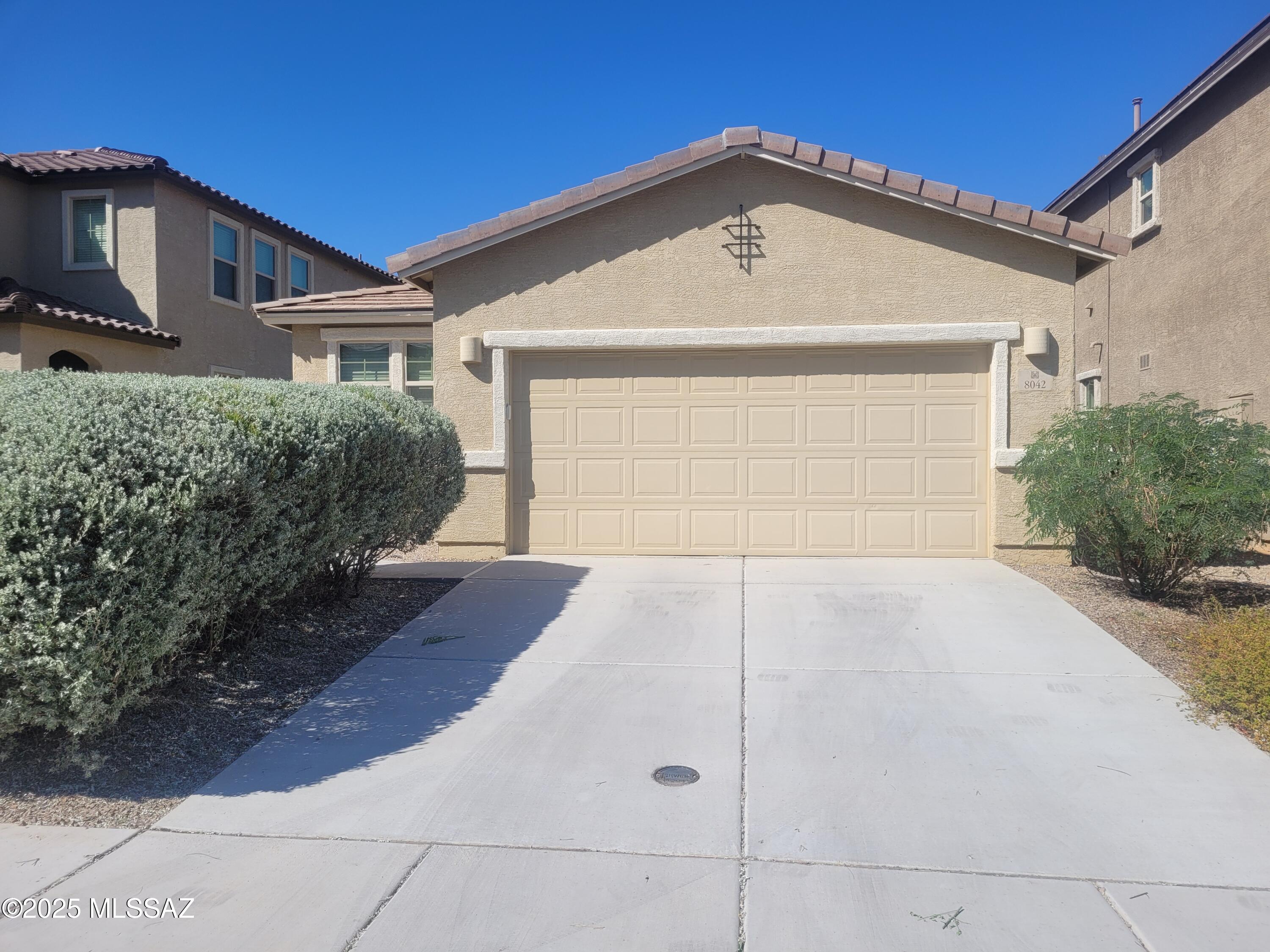 Interstate 10 and Kolb Road - Residential Lease