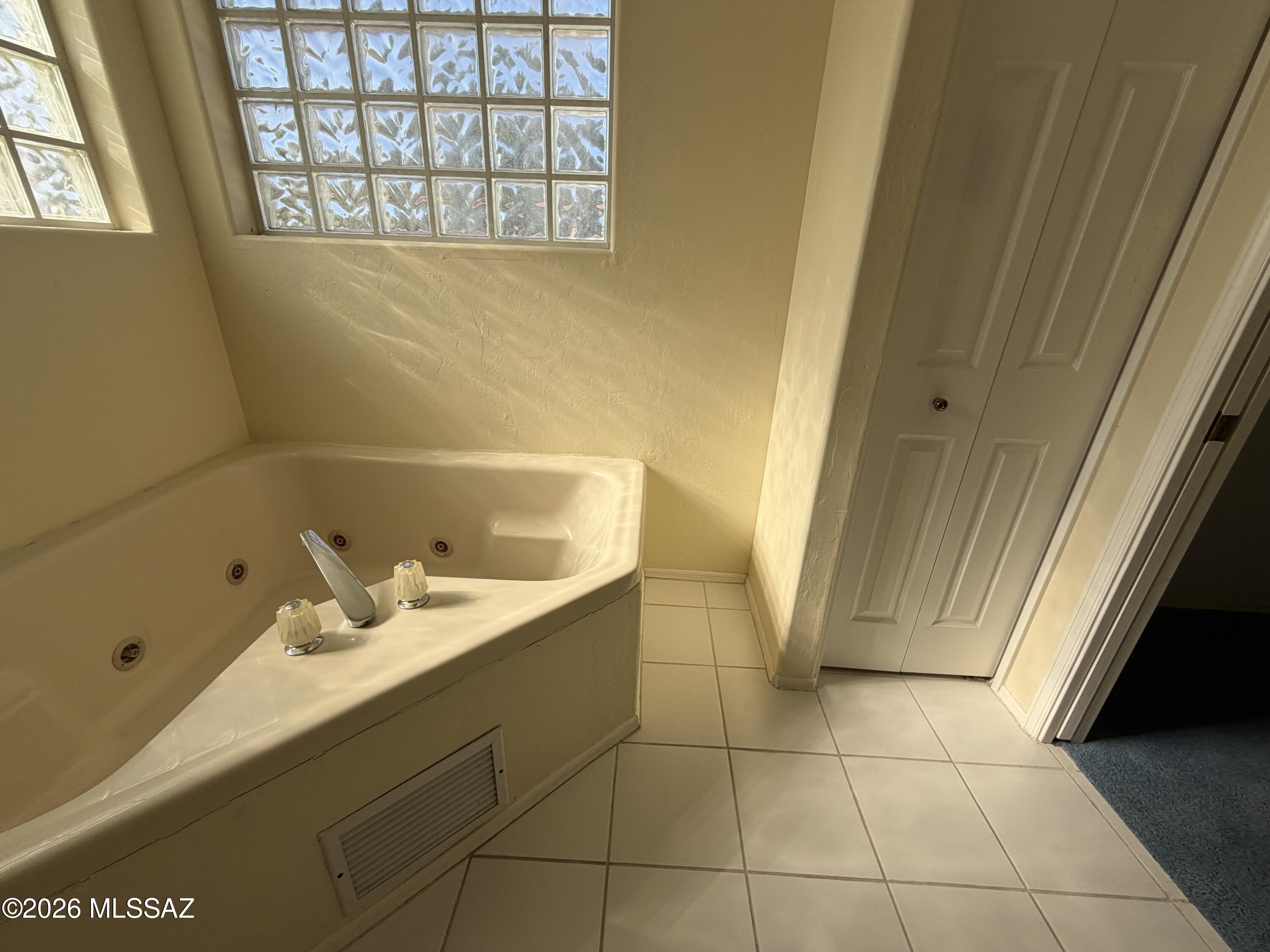 Cactus Allen Est. (1-54) - Residential Lease