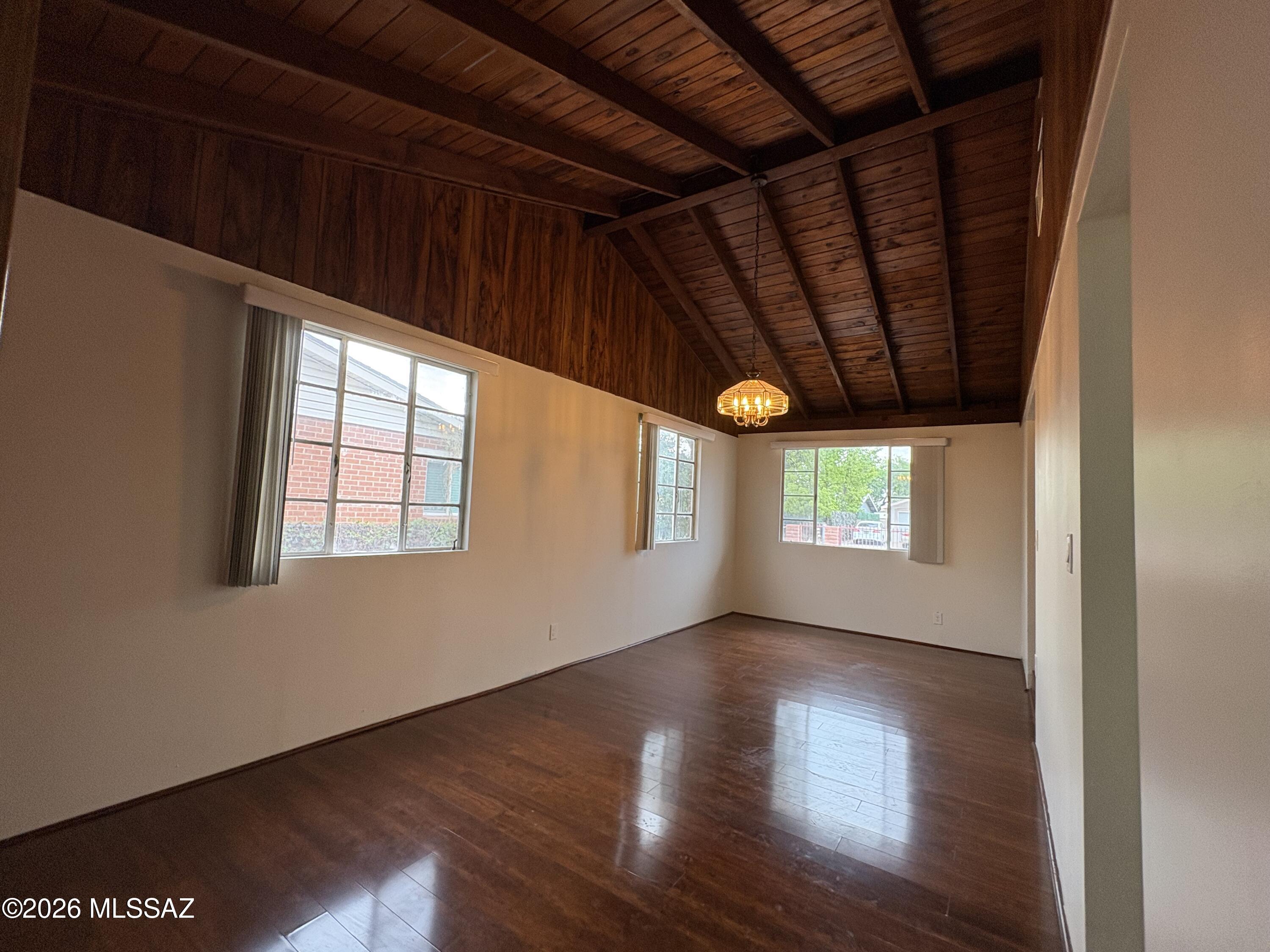 Loralyn - Residential
