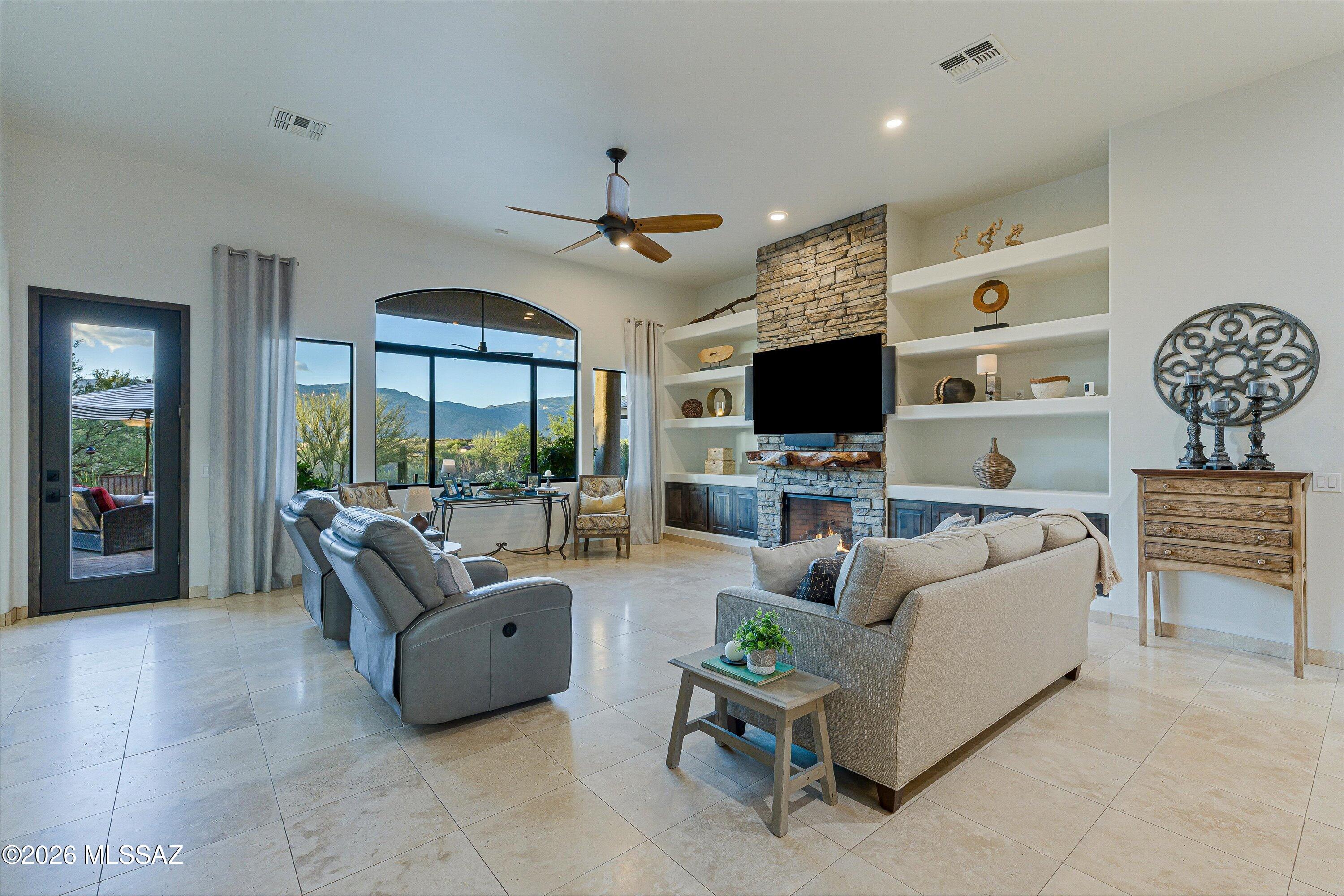 Coyote Creek (1-395) - Residential