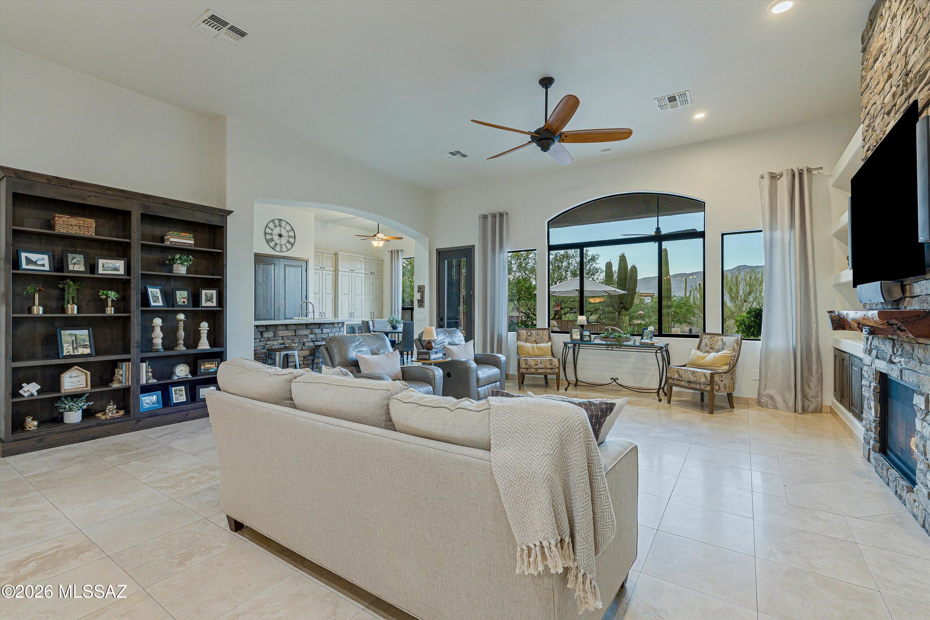 Coyote Creek (1-395) - Residential