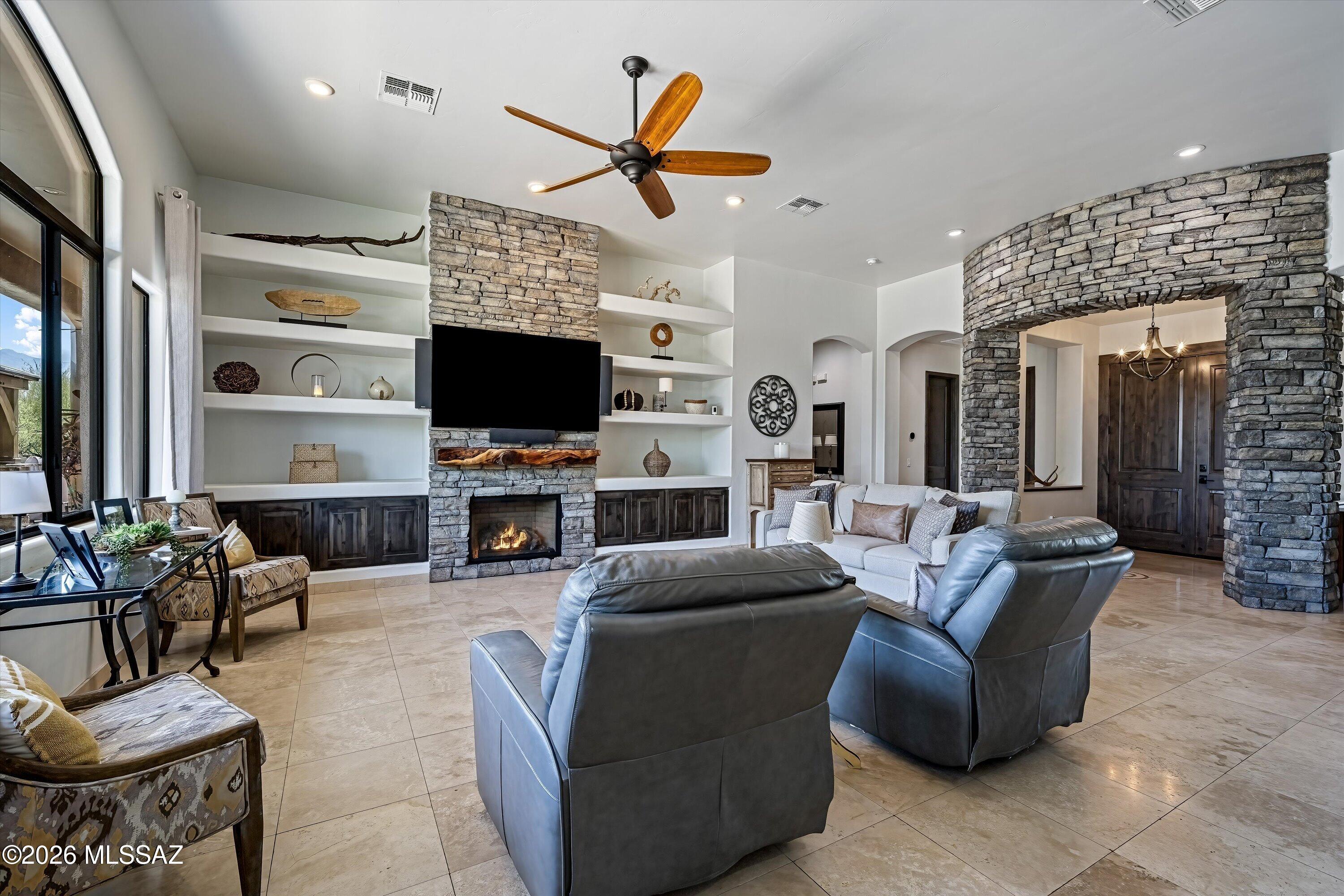 Coyote Creek (1-395) - Residential