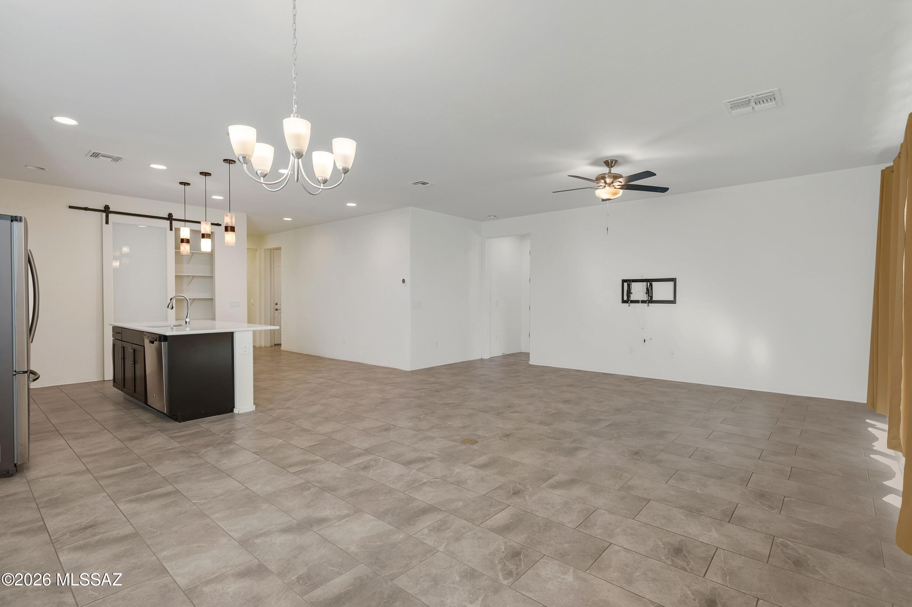 Linda Vista Heights SQ20161440591 - Residential
