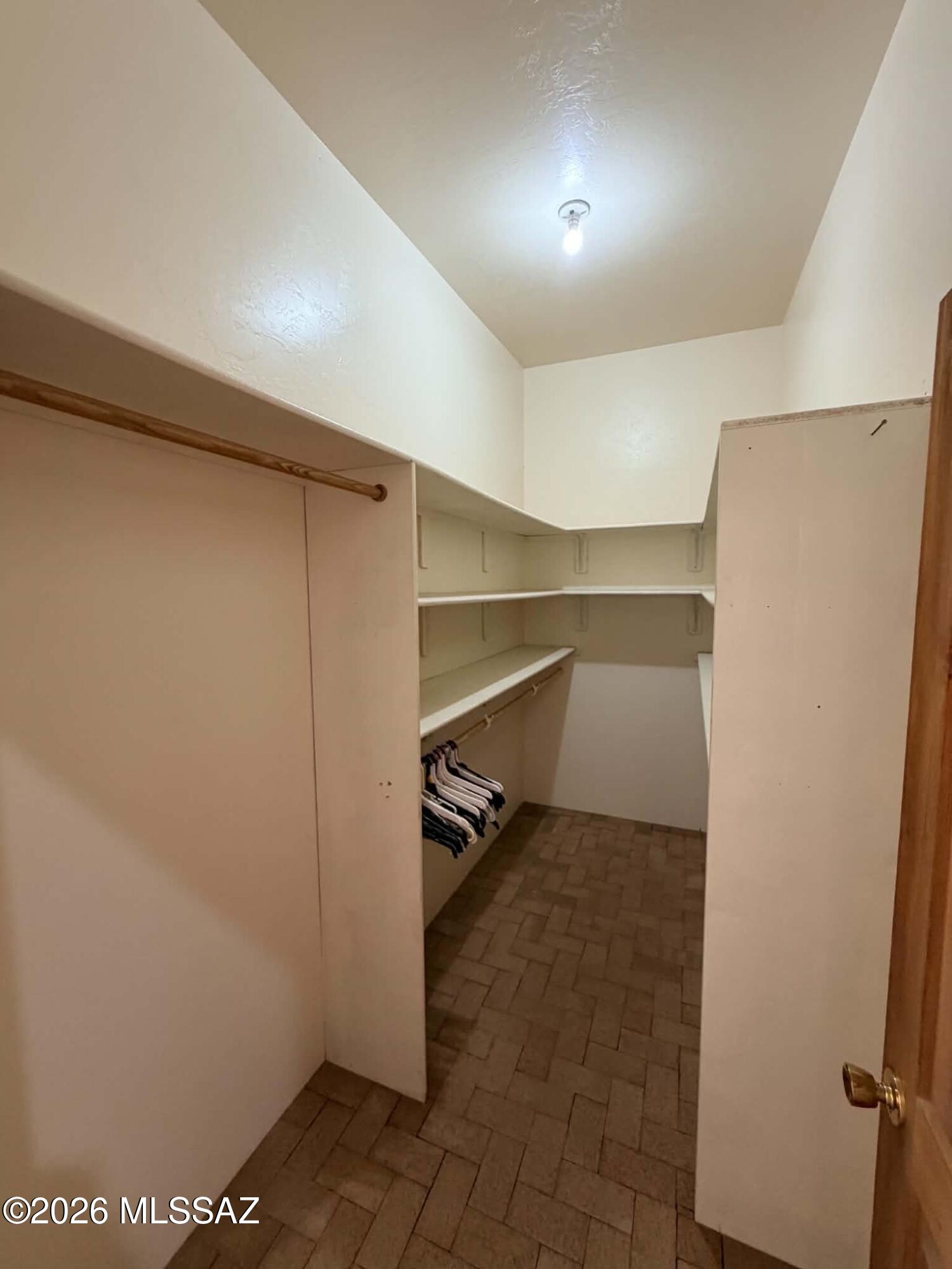 Unsubdivided - Residential Lease
