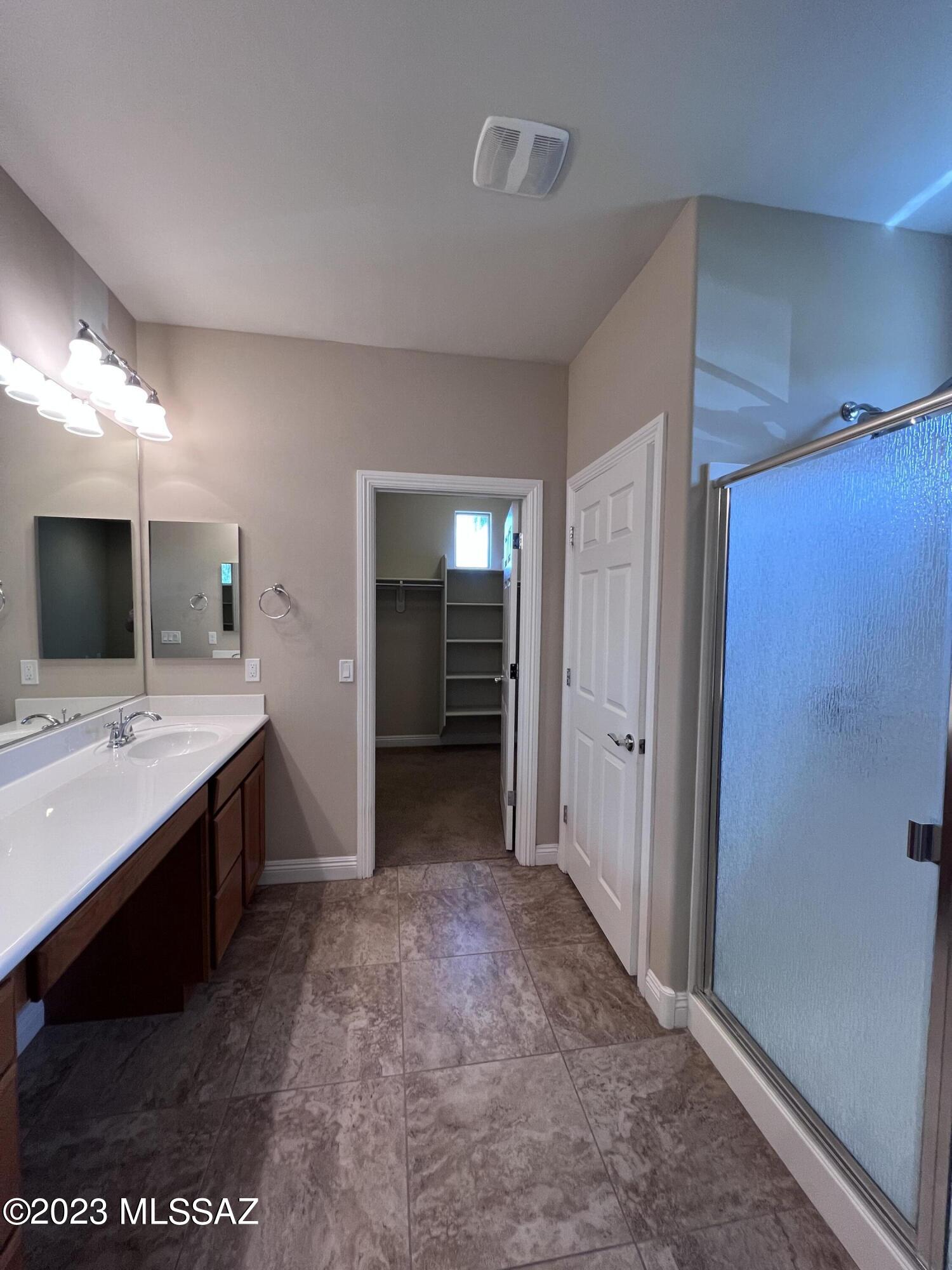 Del Webb at Rancho Del Lago Phase II SQ20112850077 - Residential Lease