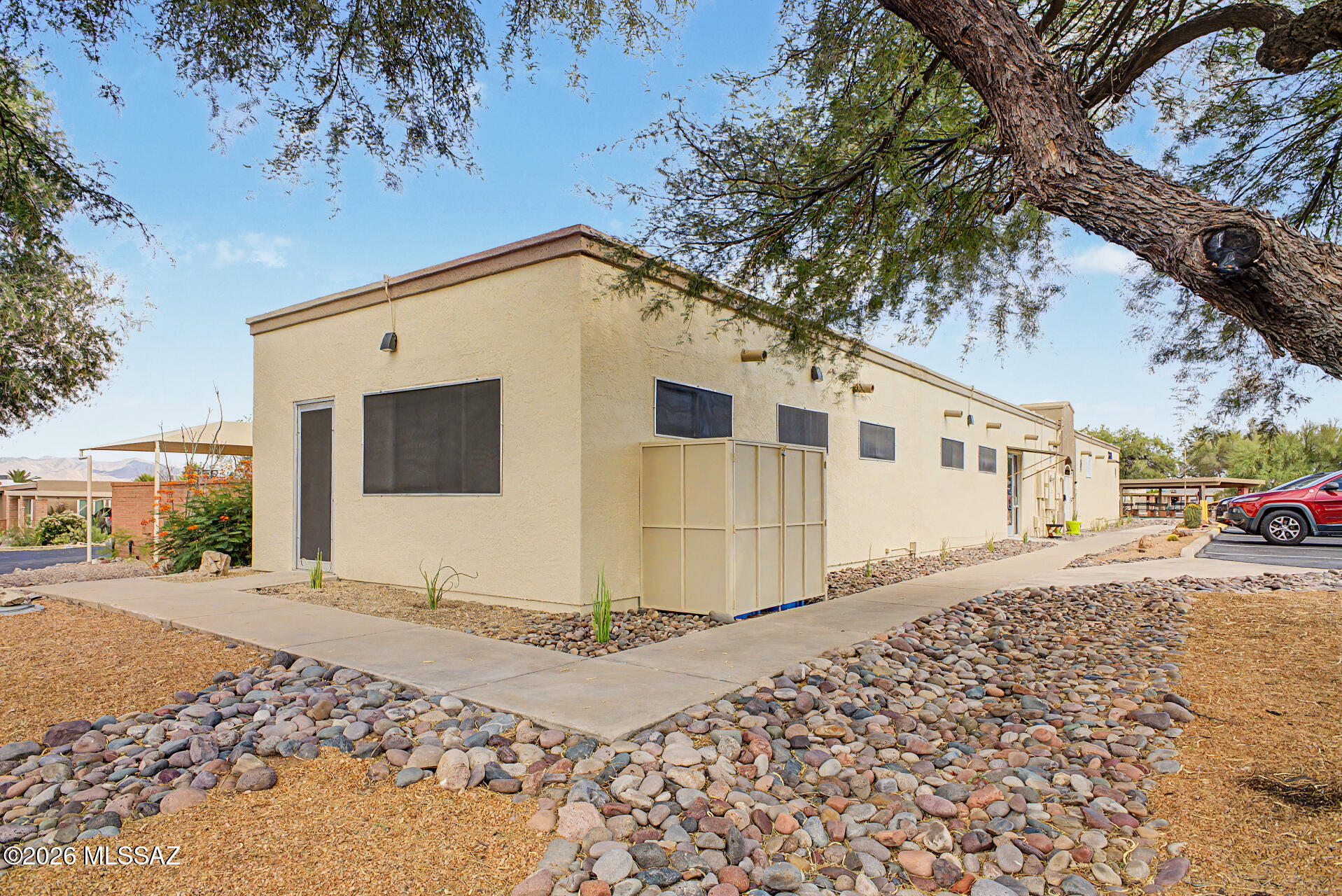 Green Valley Townhouses NO.7 - Residential