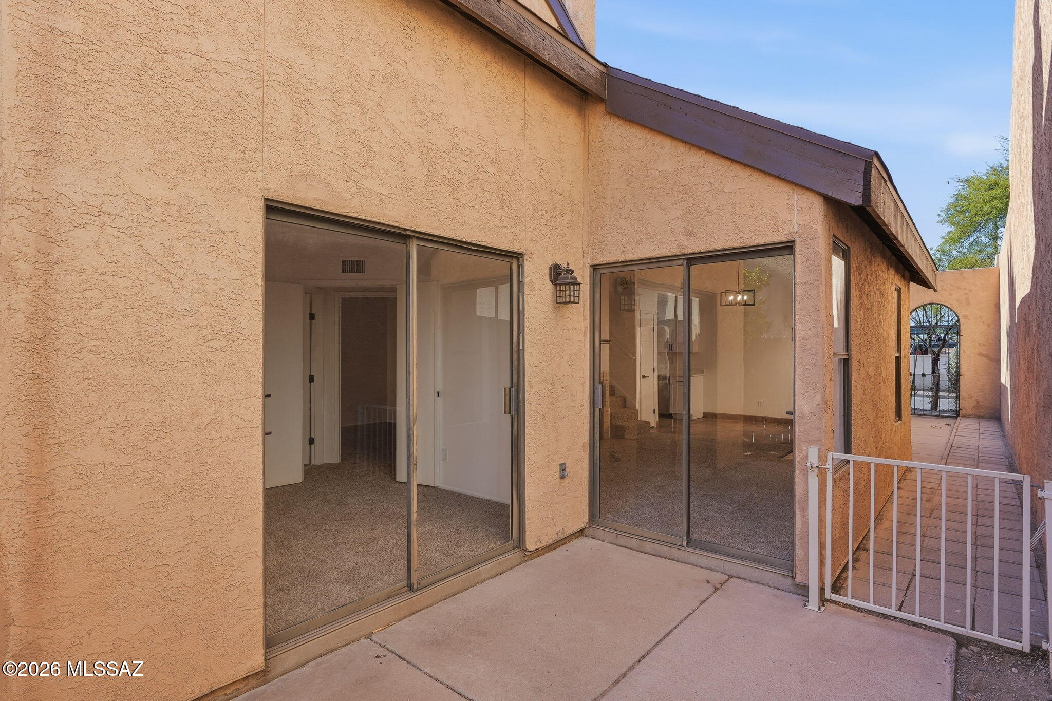 Casa Gallego (1-76) - Residential