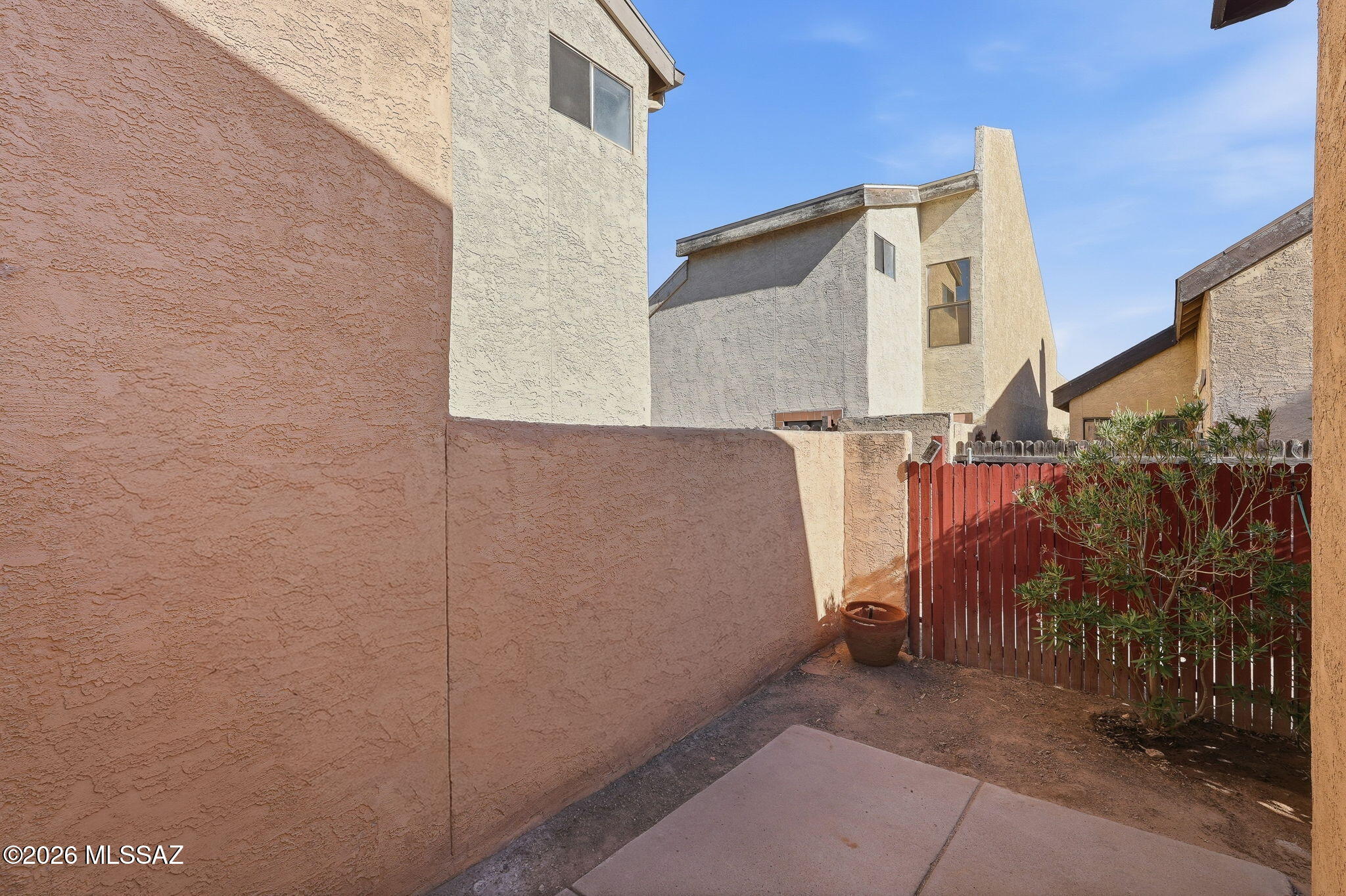 Casa Gallego (1-76) - Residential