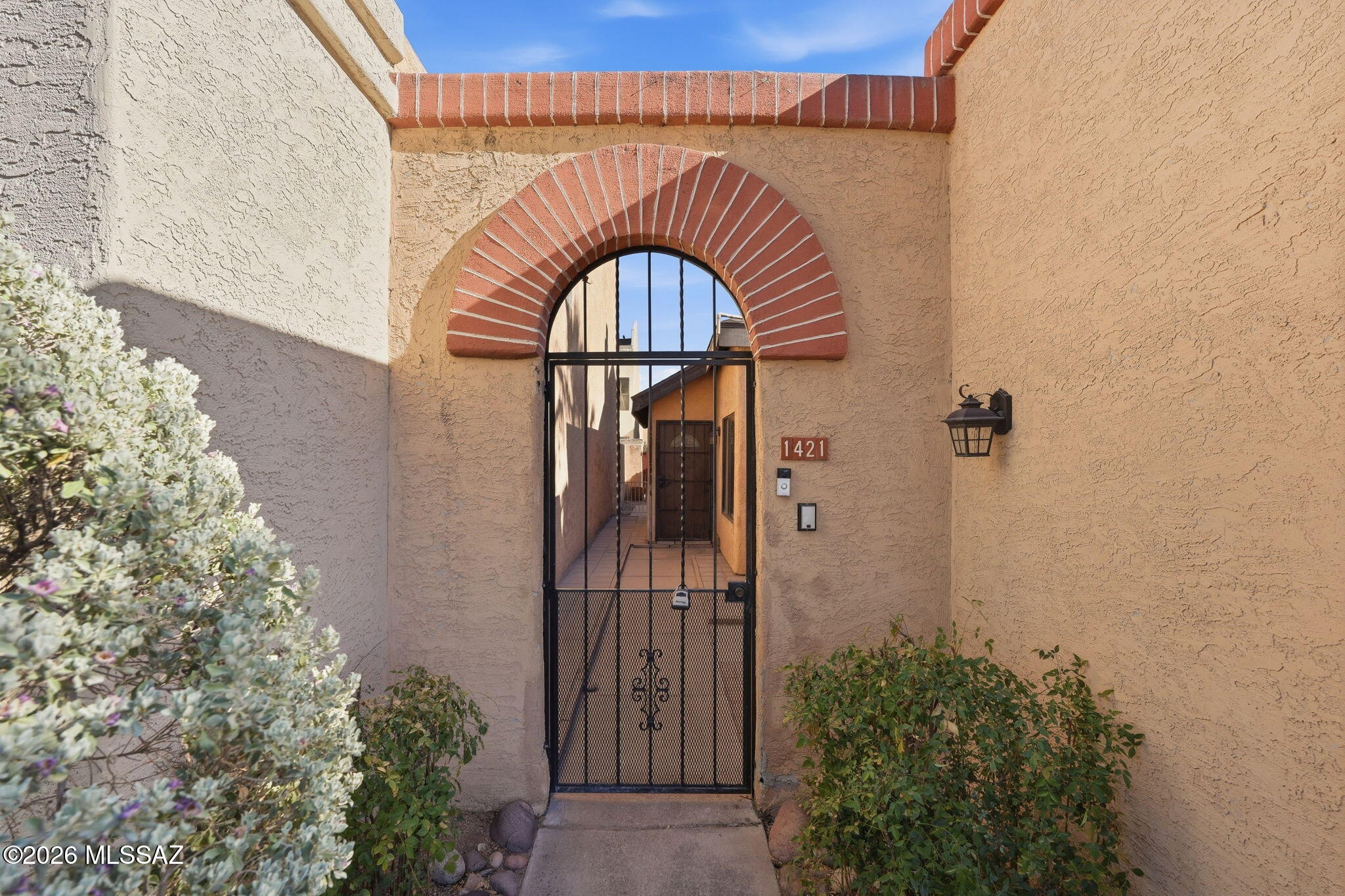 Casa Gallego (1-76) - Residential