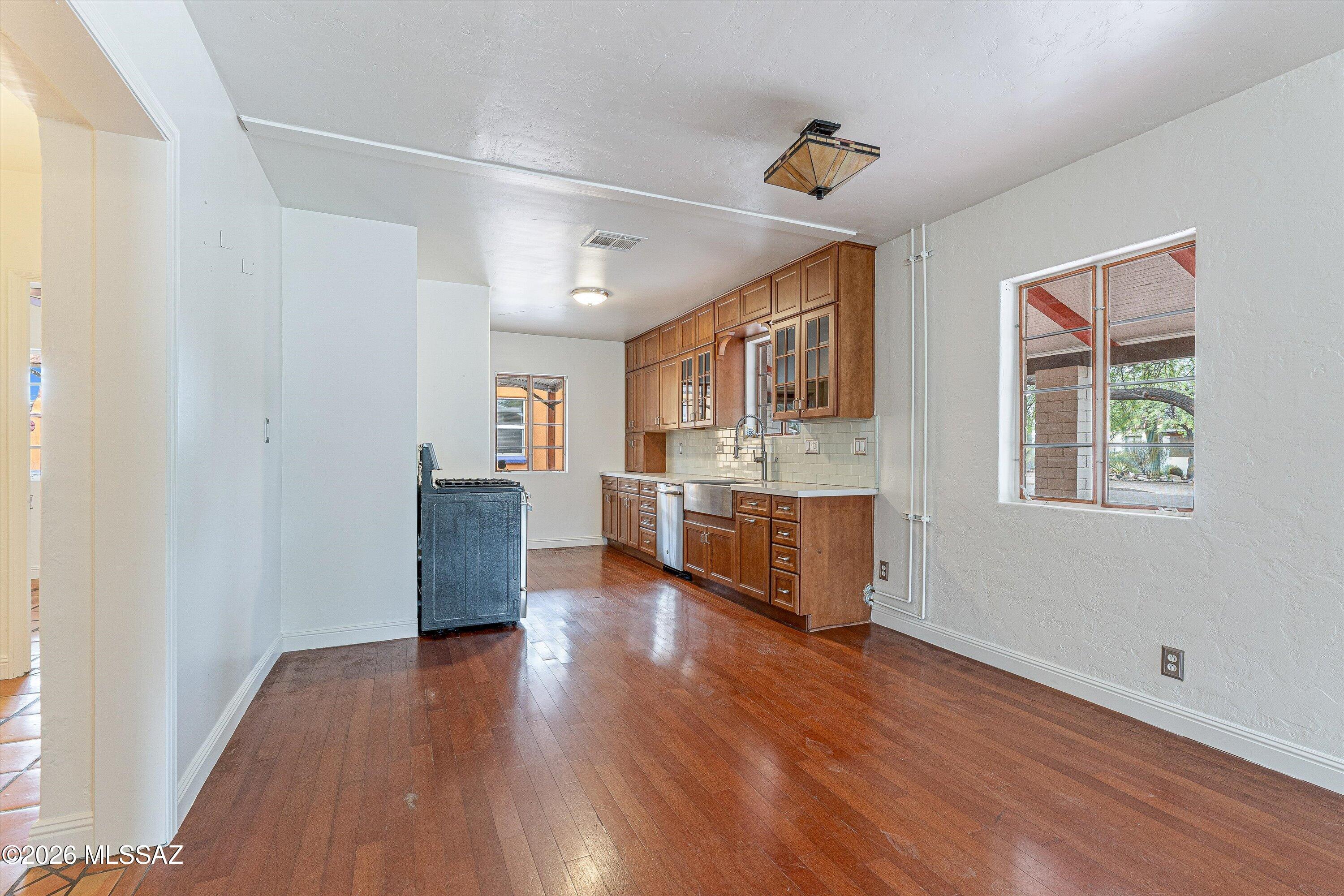 Blenman Annex - Residential