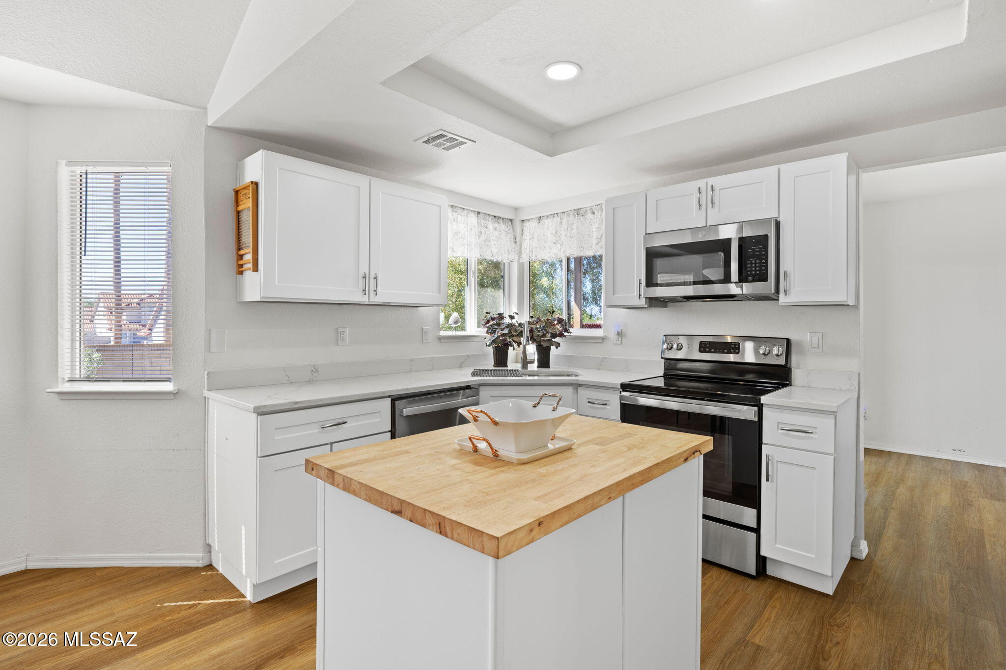Elliott Homes At Rita Ranch (1-521) - Residential