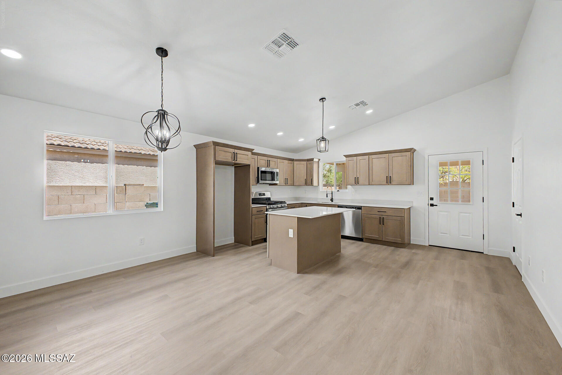 La Cholla Ridge (1-77) - Residential