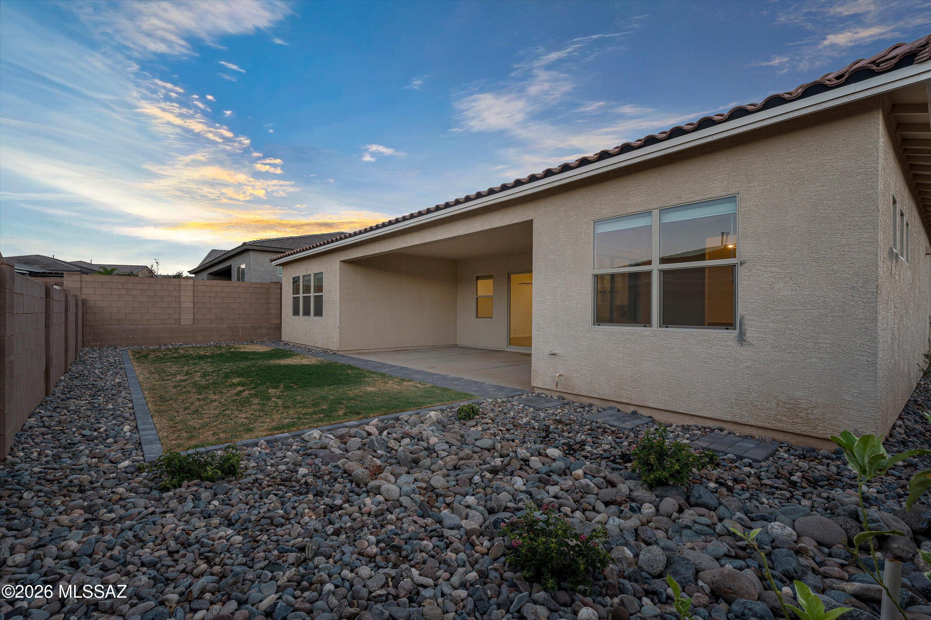 The Vistas At Rincon Knolls SQ20152600506 - Residential