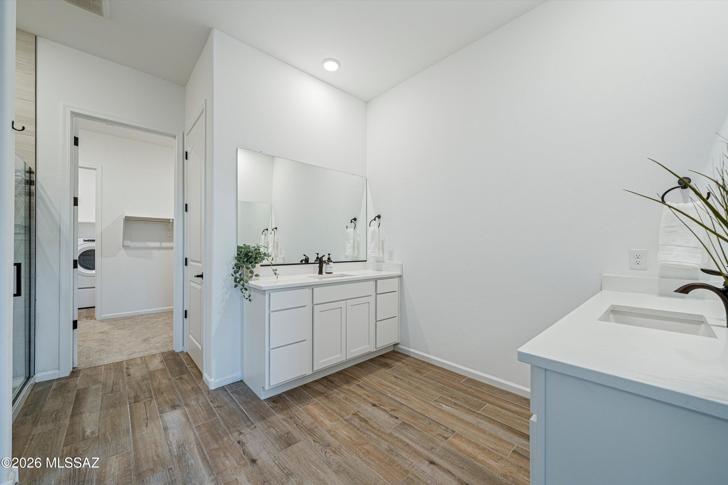The Vistas At Rincon Knolls SQ20152600506 - Residential