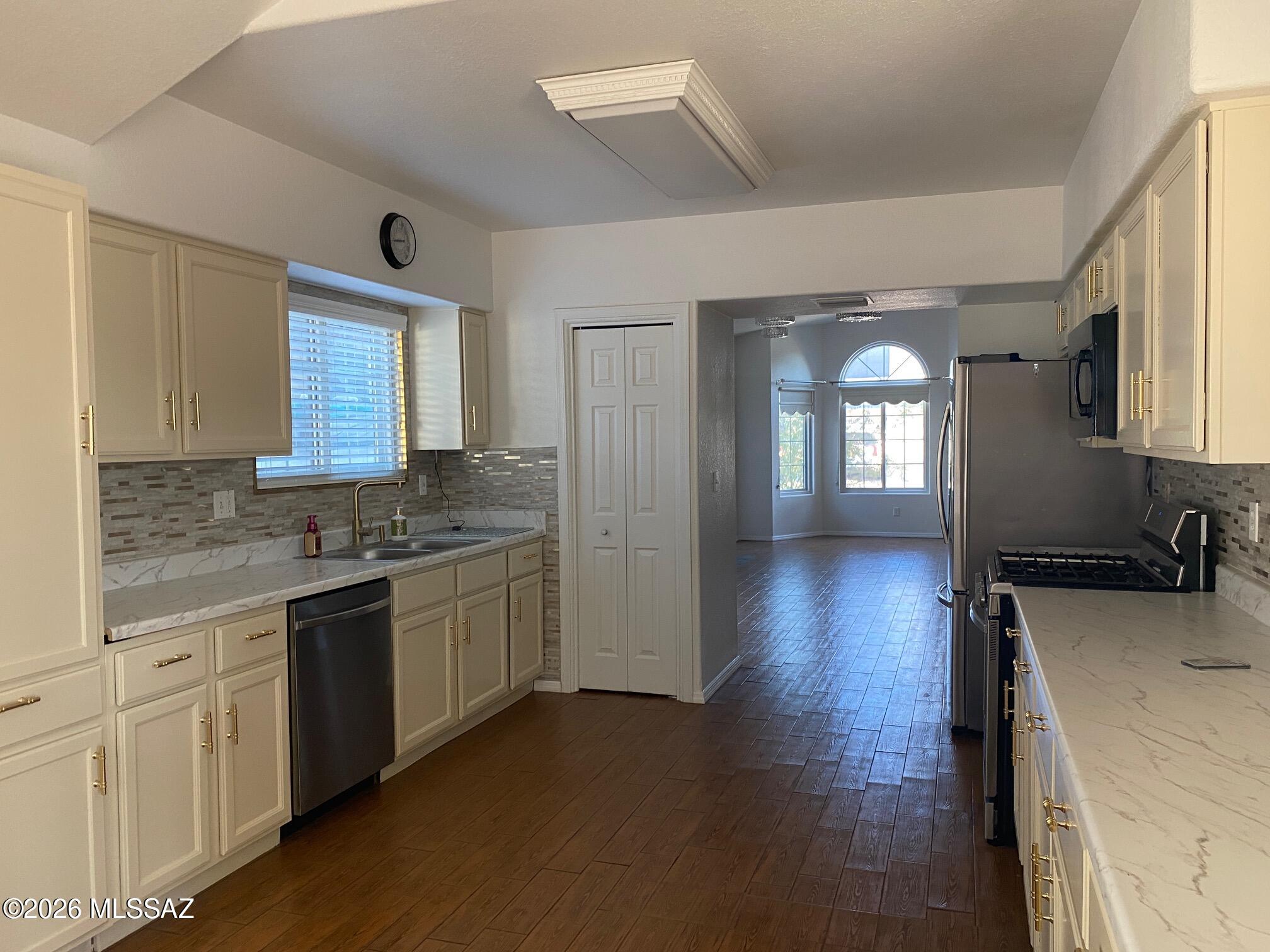 Countryside Heights (1-125) - Residential Lease