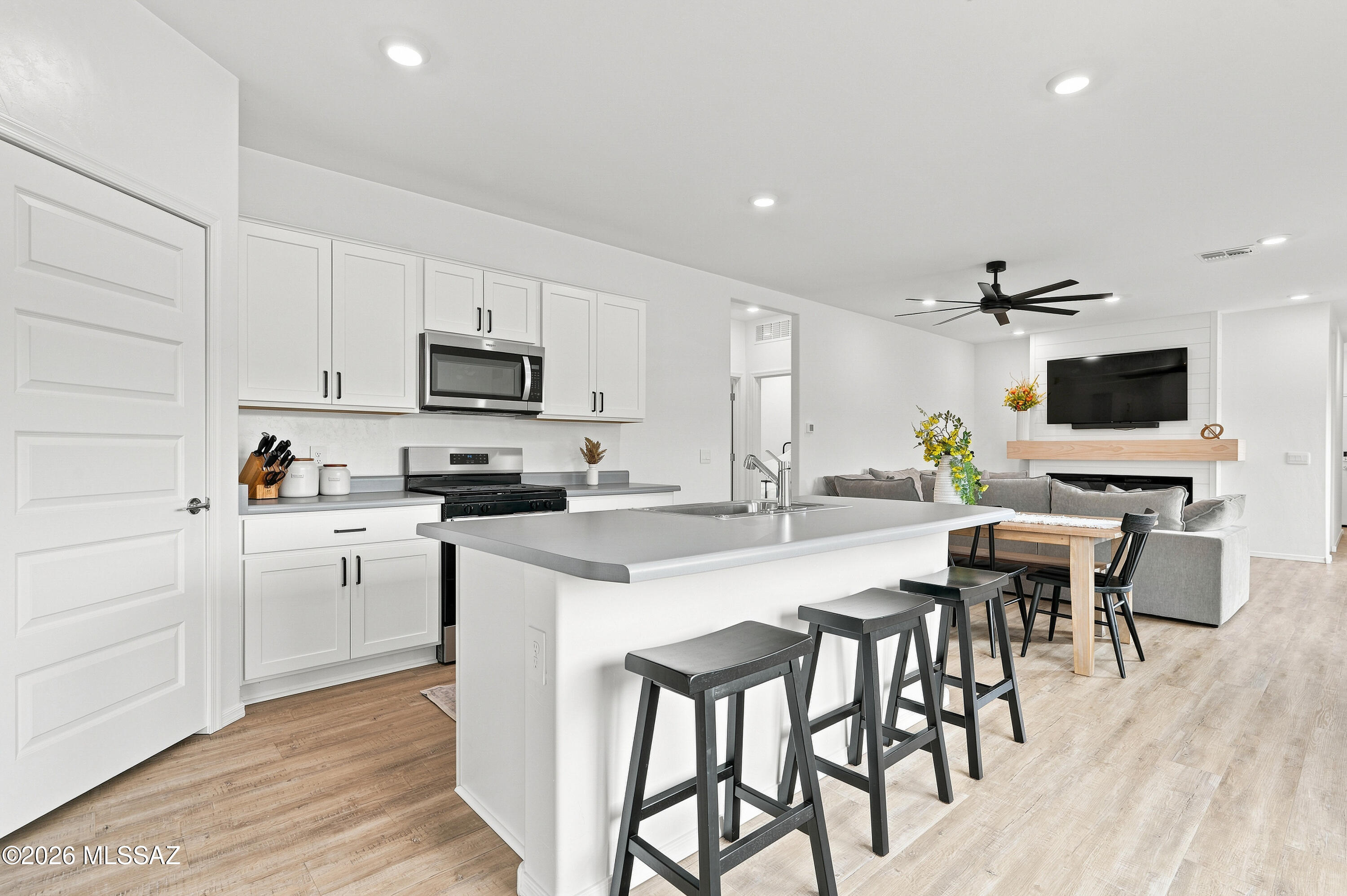 Saguaro Bloom Blocks 5 & 6 - Residential