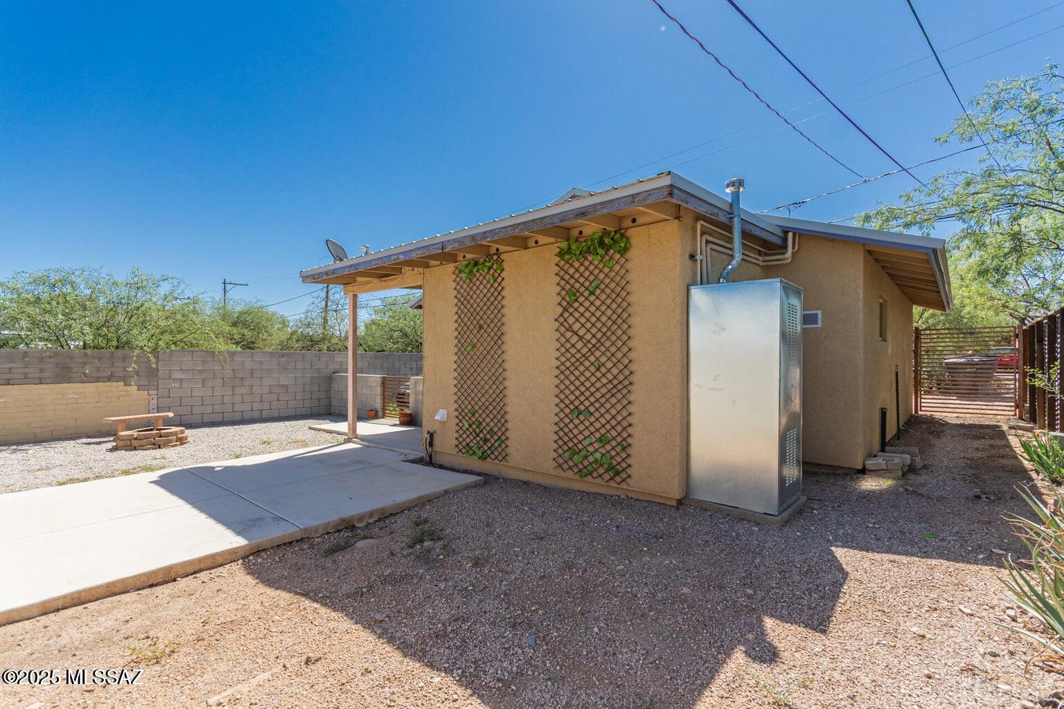 University Home Addition - Residential