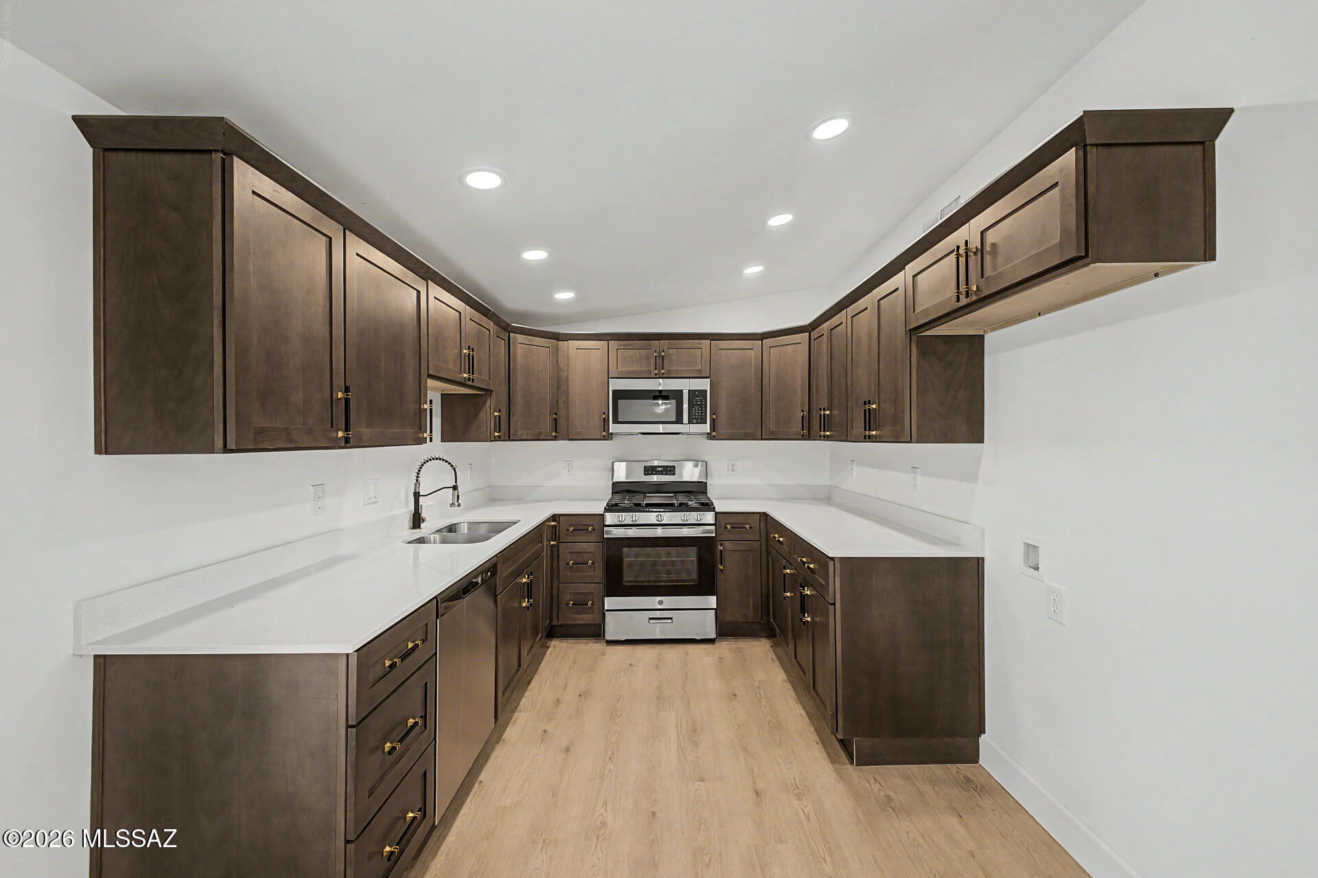 Casas Estrada - Residential