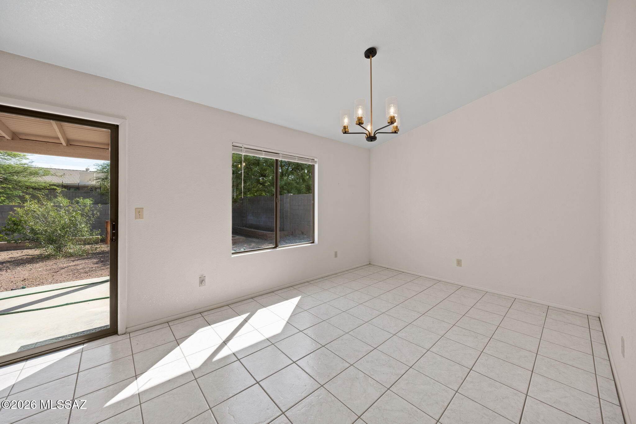 Elliott Homes At Rita Ranch (1-521) - Residential