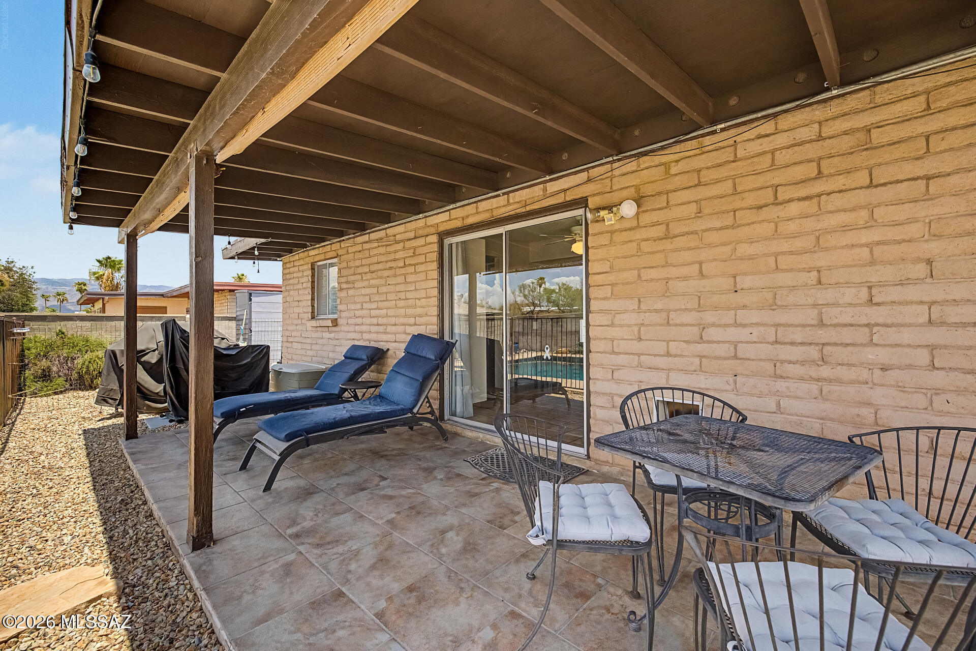 Broadway East (1-112) - Residential