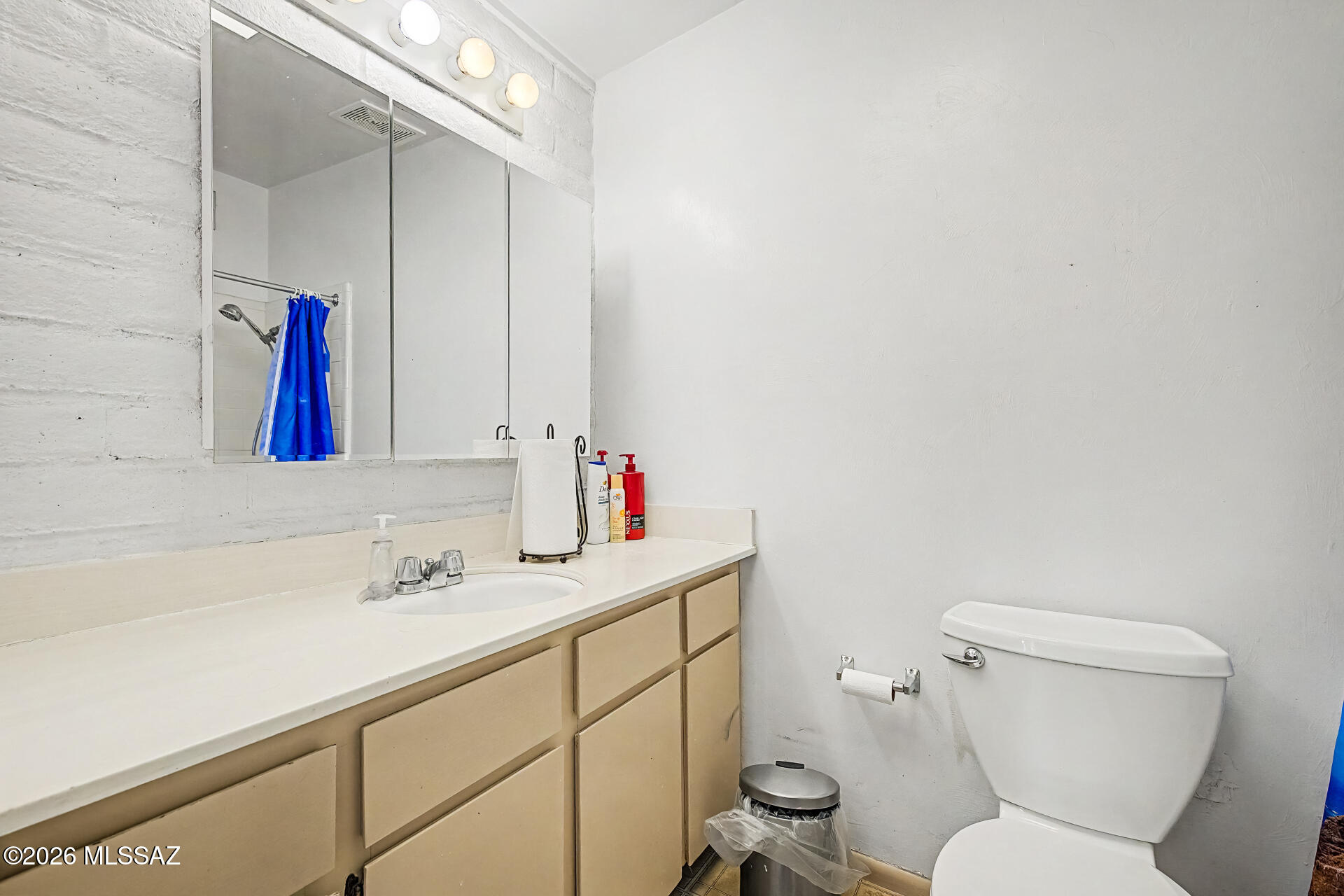 Broadway East (1-112) - Residential