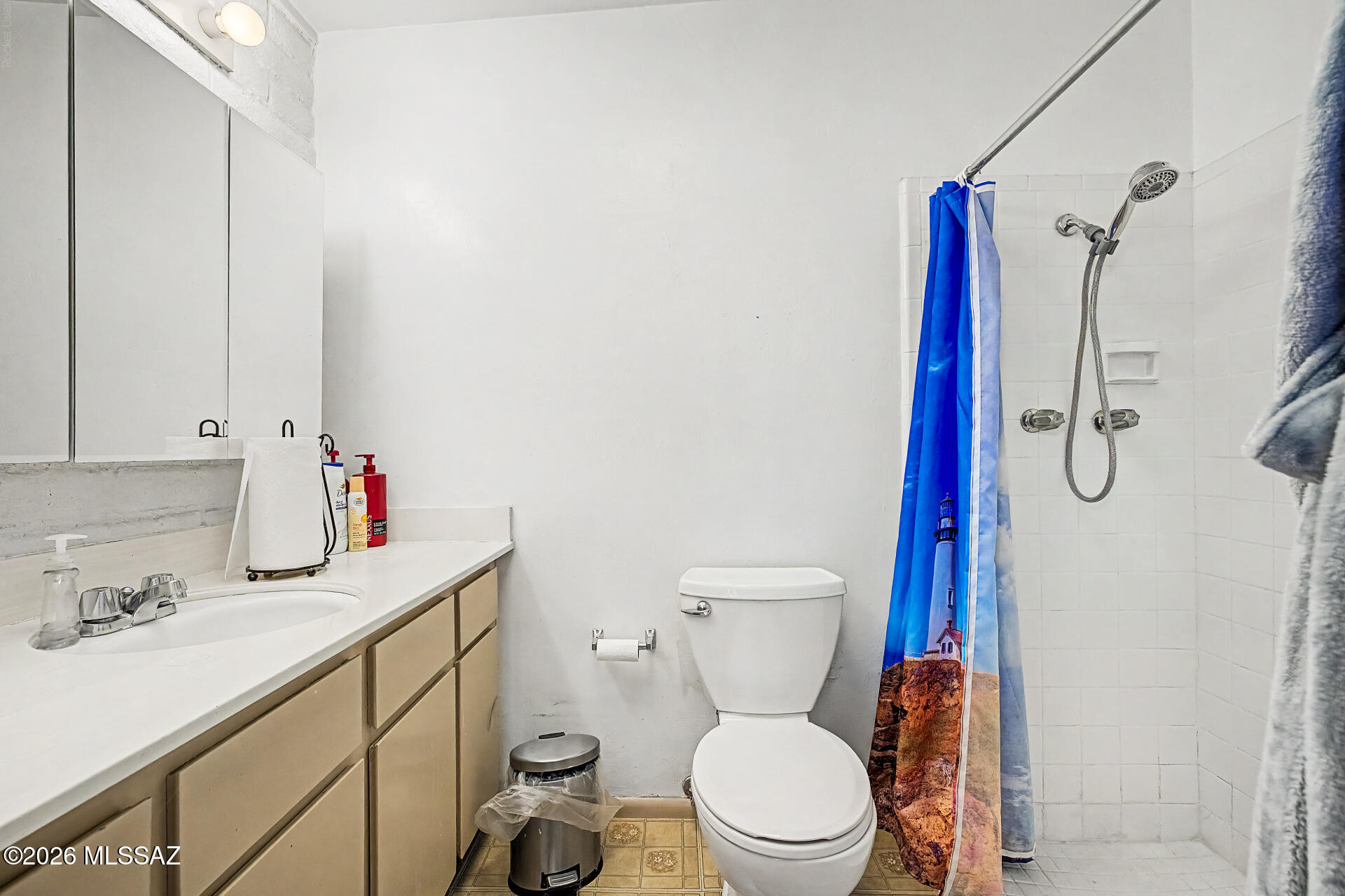 Broadway East (1-112) - Residential