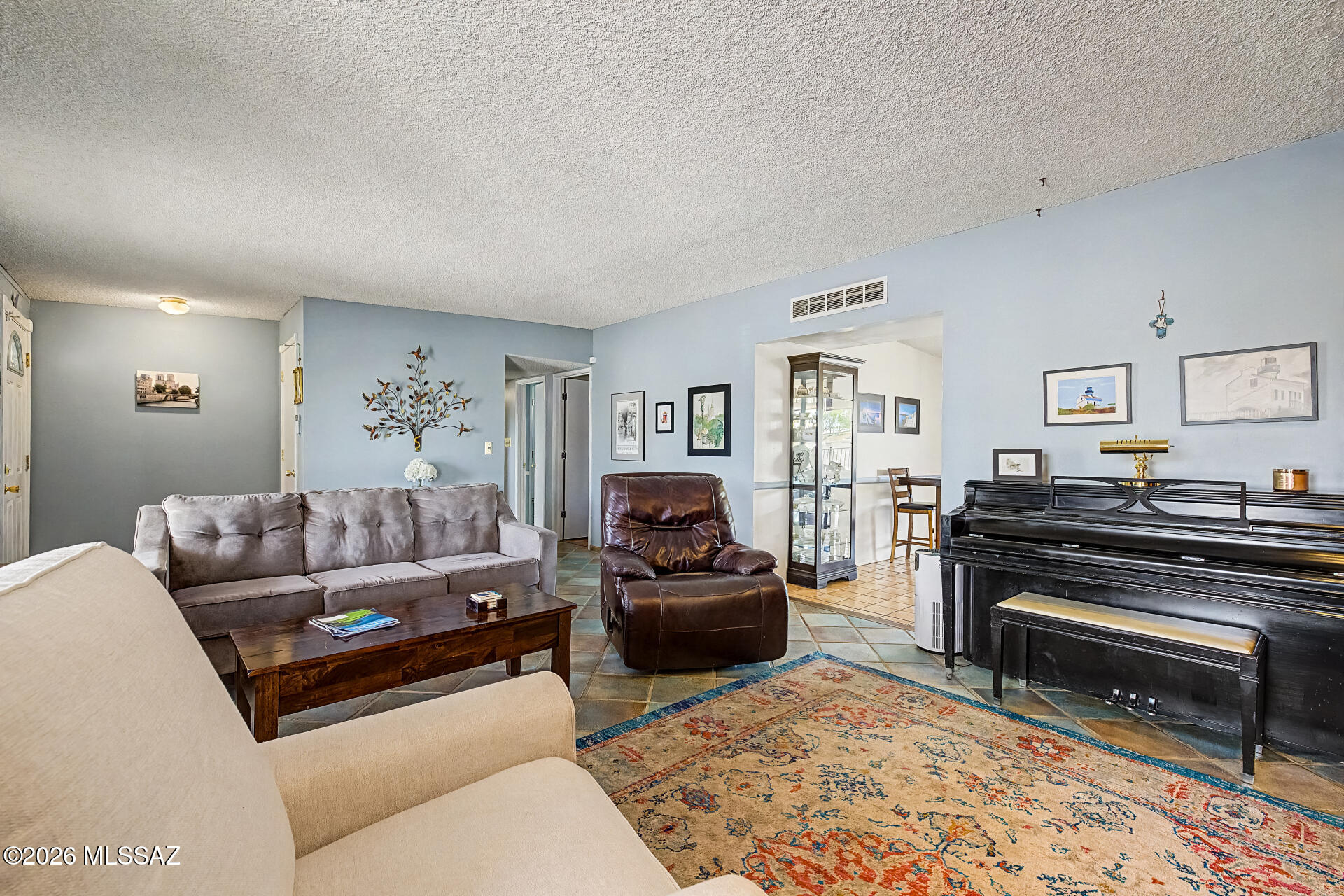 Broadway East (1-112) - Residential