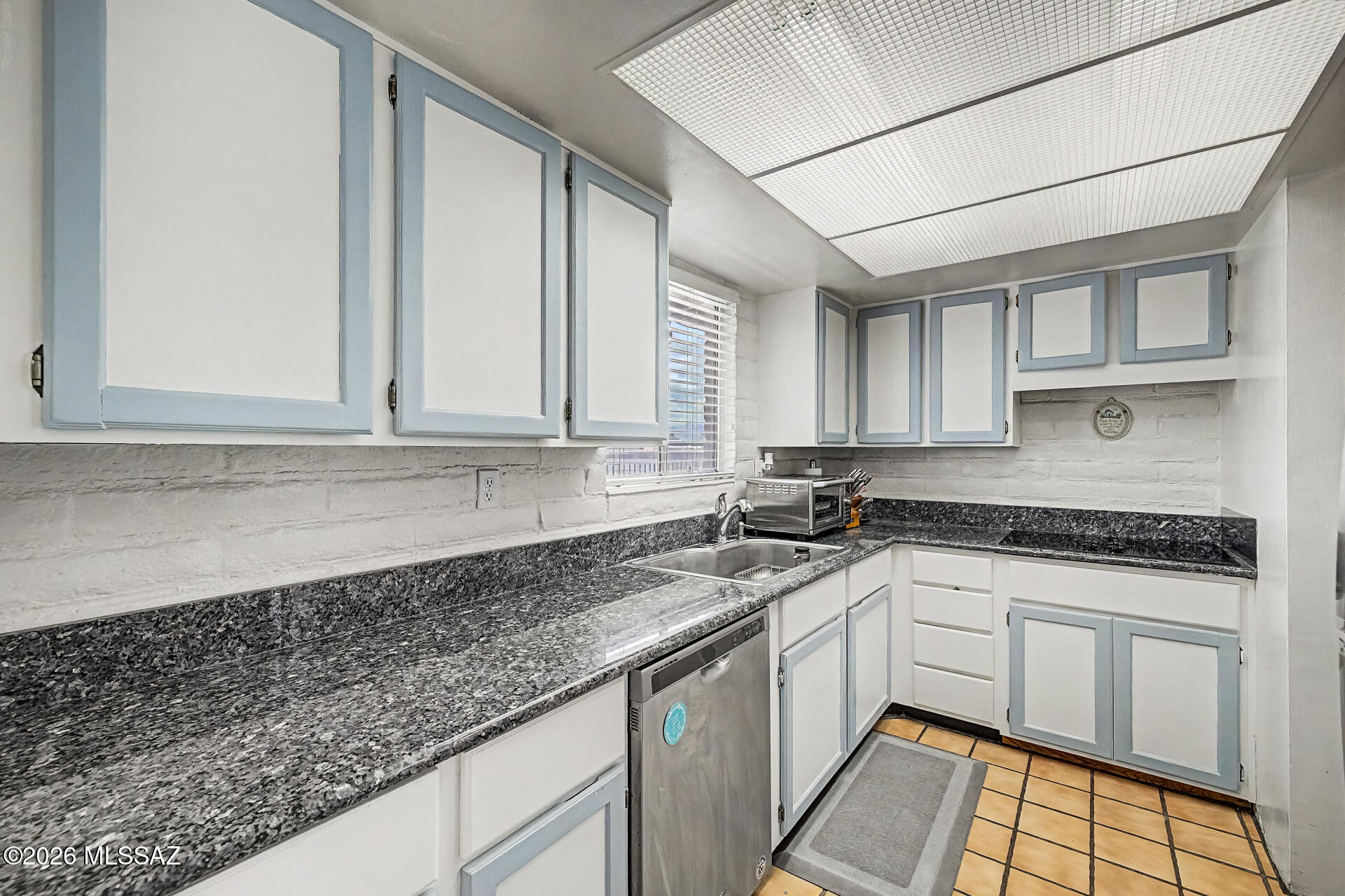 Broadway East (1-112) - Residential
