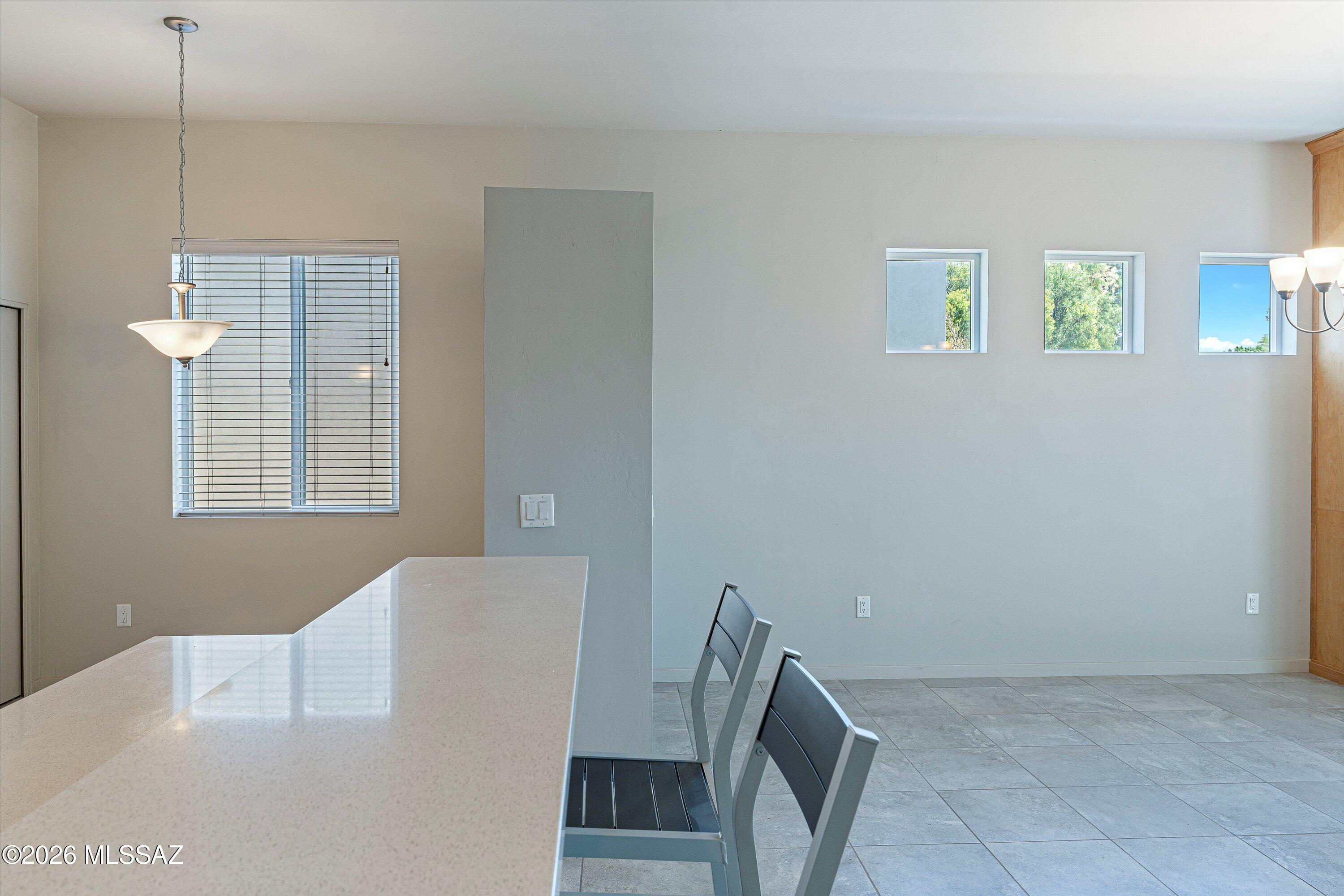 Elementary Place SQ20163230723 - Residential