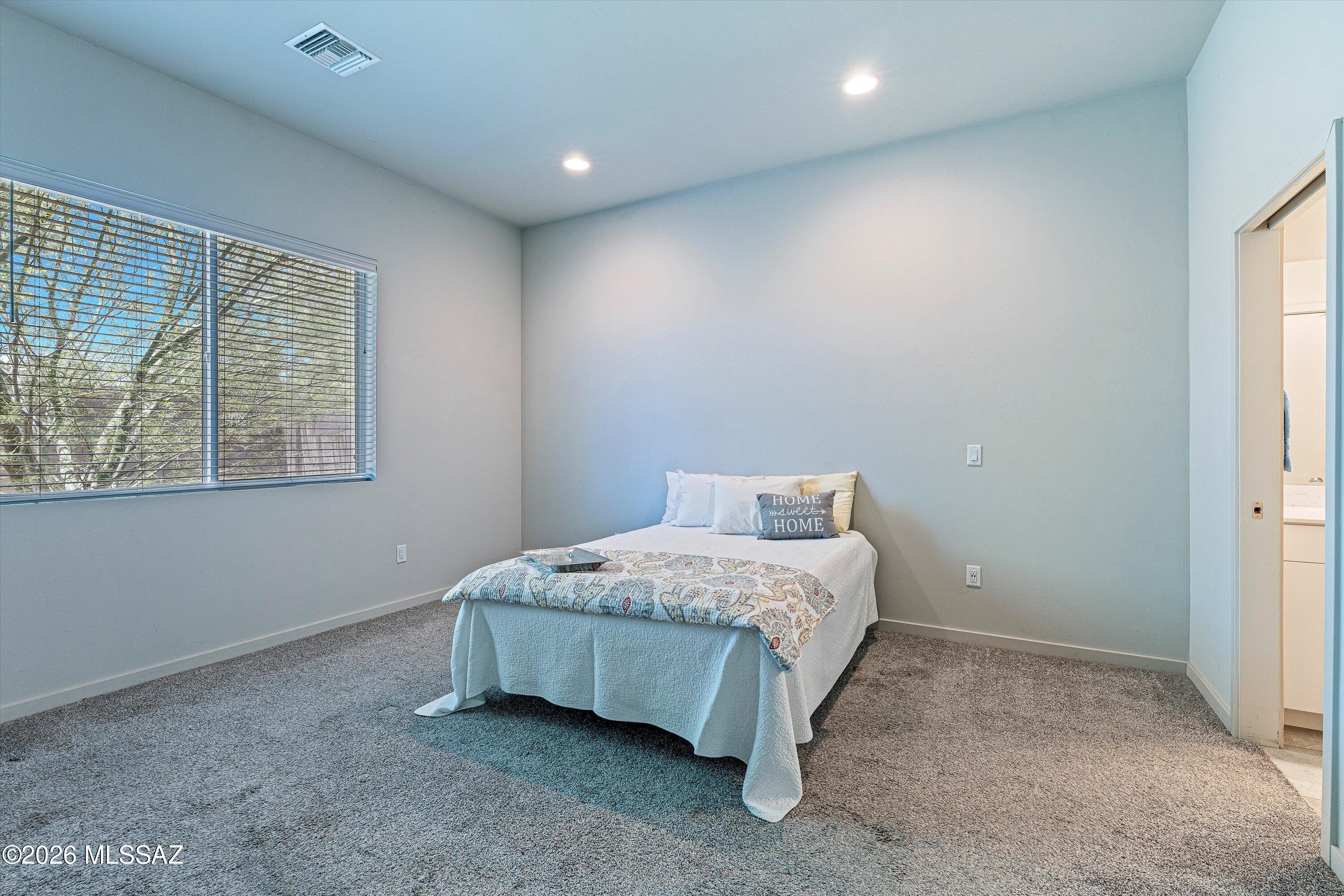 Elementary Place SQ20163230723 - Residential
