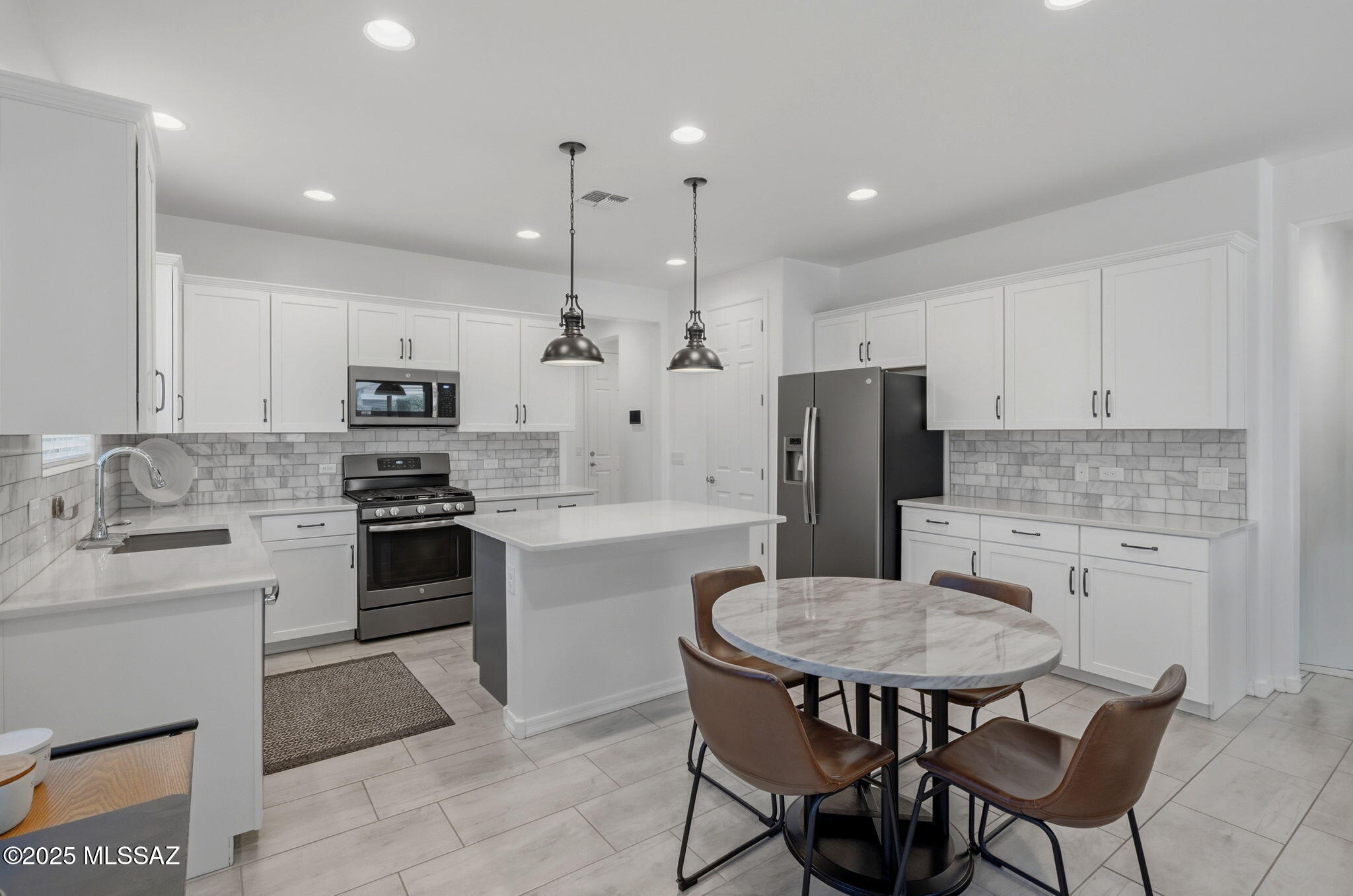 La Estancia De Tucson (1-330) - Residential