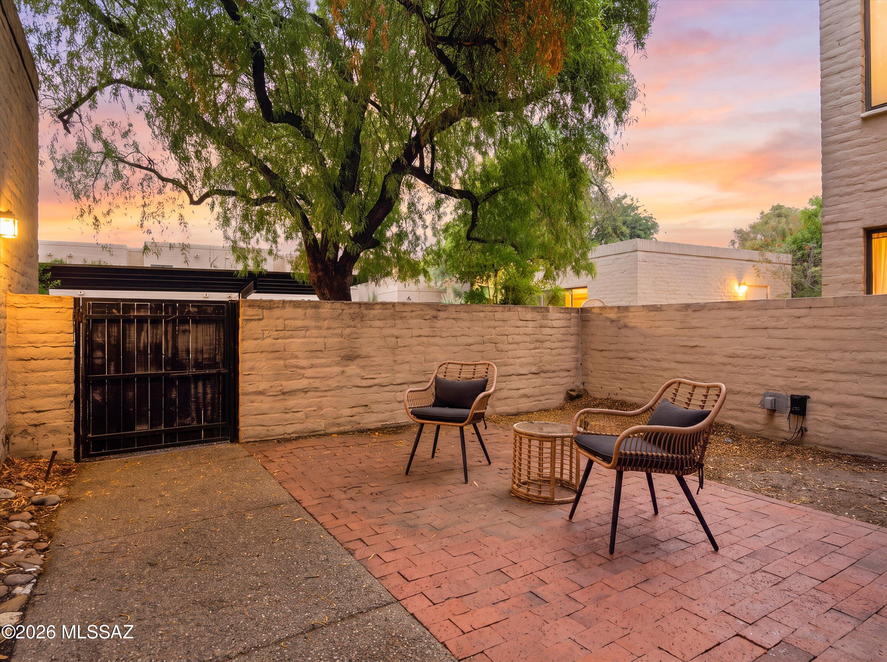 Tucson Racquet Club Th Resub - Residential