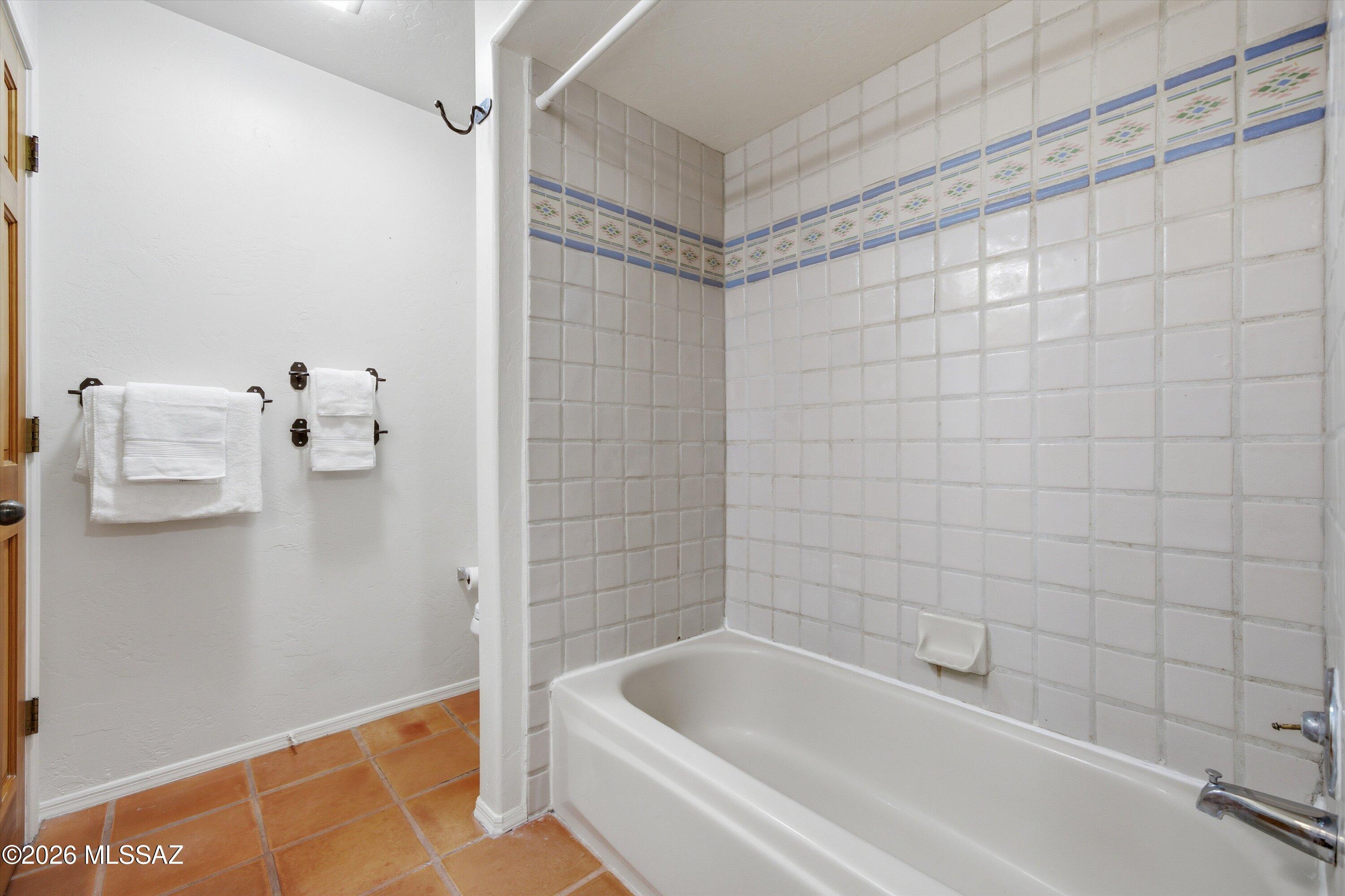 Tucson Racquet Club Th Resub - Residential