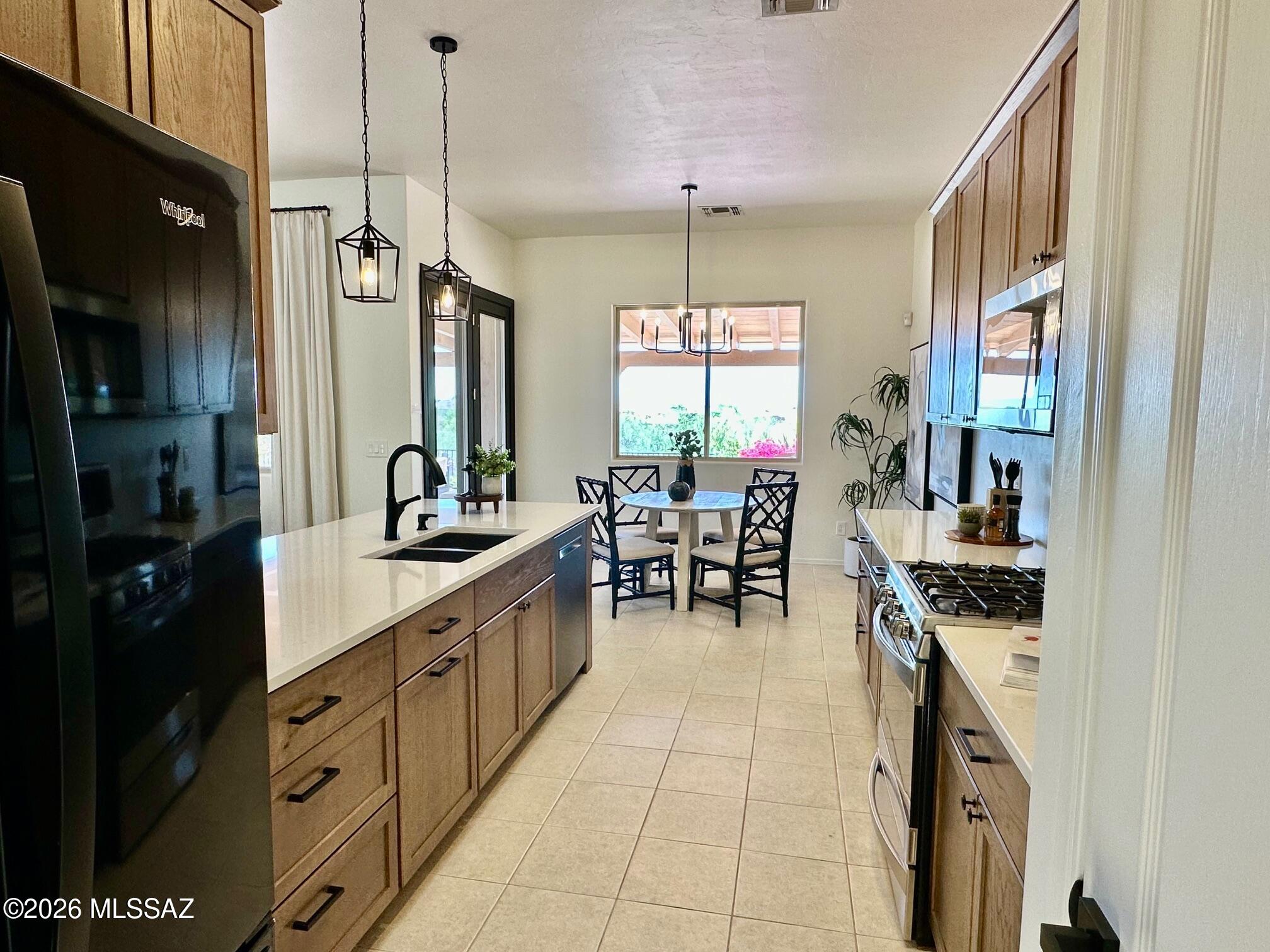 Bluffs At Dove Mountain (1-122) - Residential
